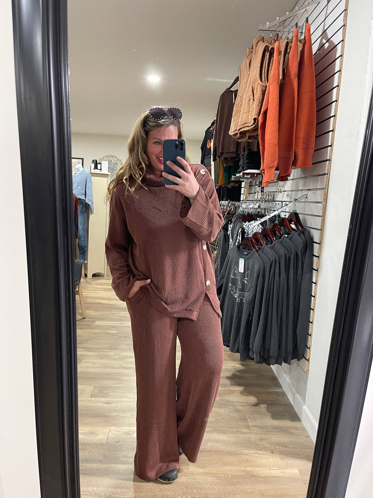 DEAR SCARLETT LAVISH RASIED RIBBED BUTTON TRIM SET - CHOCOALATE