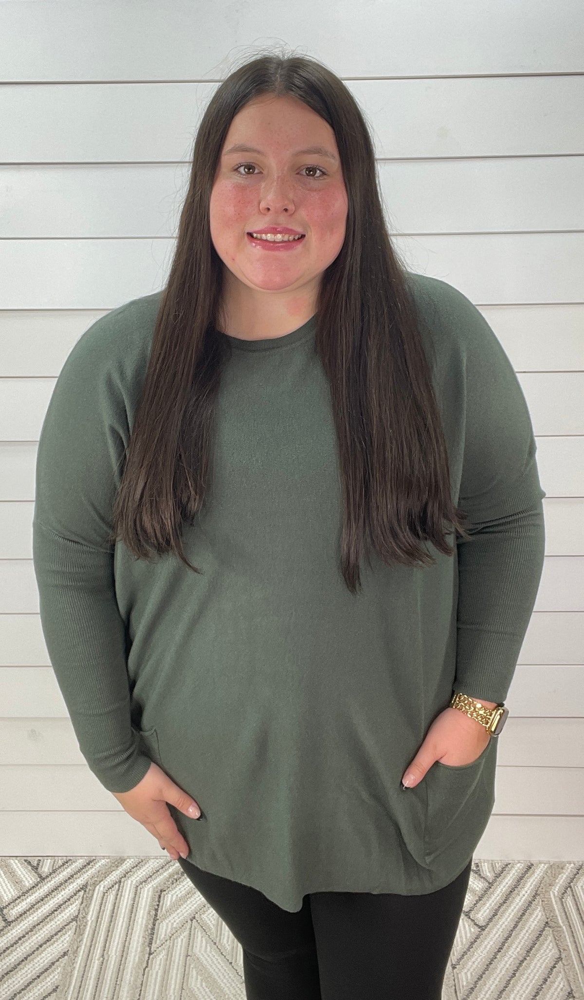 PINE OVERSIZED TWO POCKET SWEATER