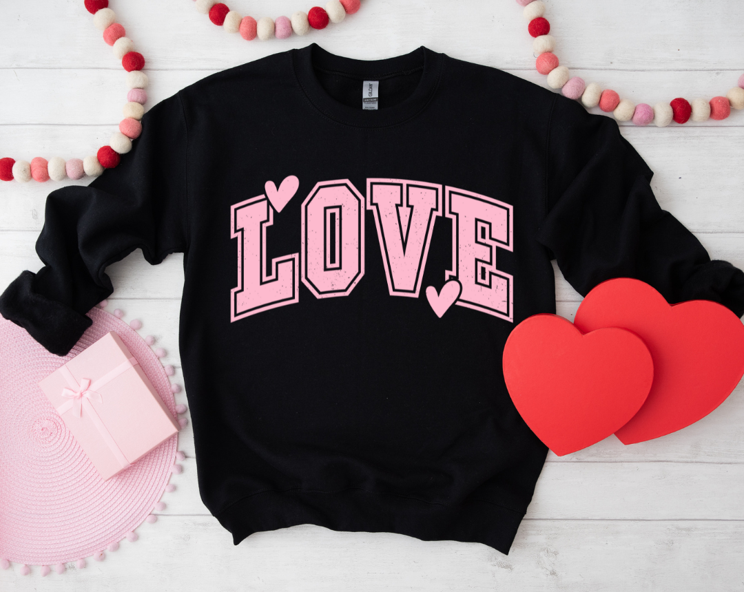 LOVE GRAPHIC SHORT SLEEVE TEE