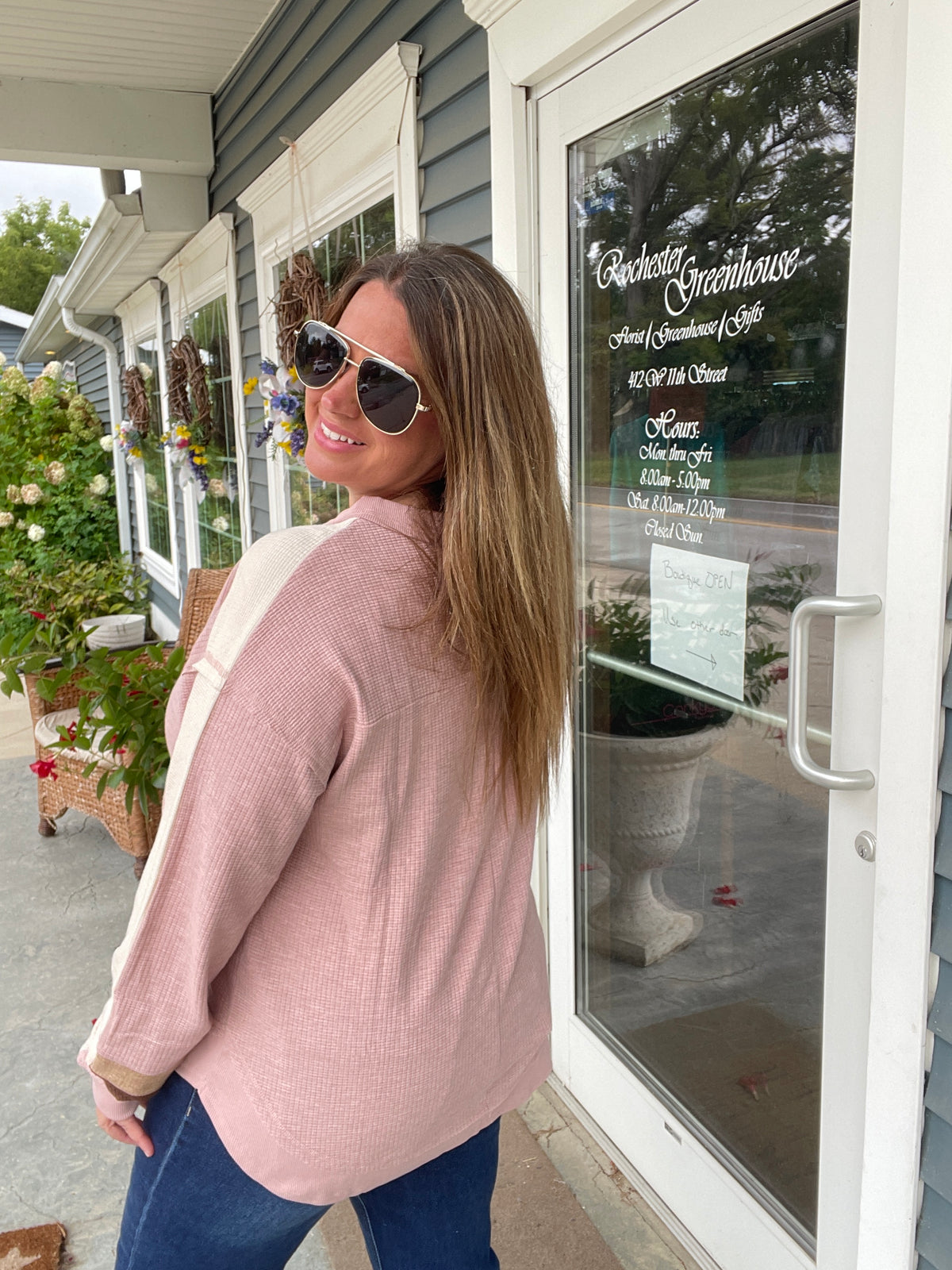 BLUSH WAFFLE TEXTURE VNECK KNIT TOP W/ COLORBLOCK SLEEVE