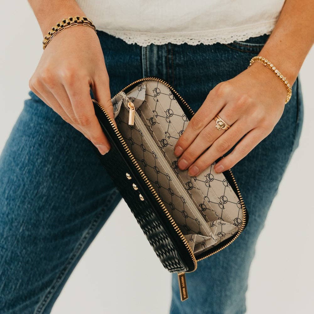 Pretty Simple - Lenni Large Zip Woven Wallet: Woven Checkered Black