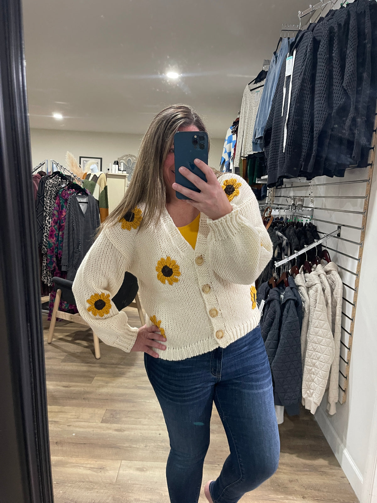 CREAM EMBROIDERED SUNFLOWER BUTTON CARDIGAN