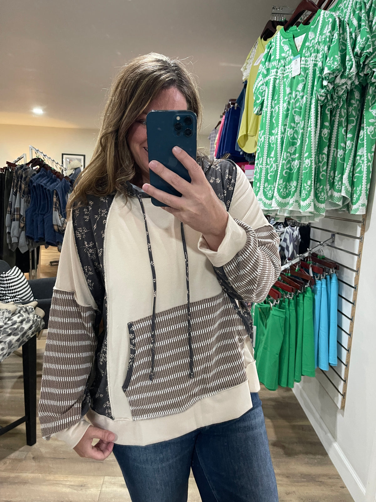 TAUPE/CHARCOAL FLORAL CONTRAST LIGHT WEIGHT HOODIE
