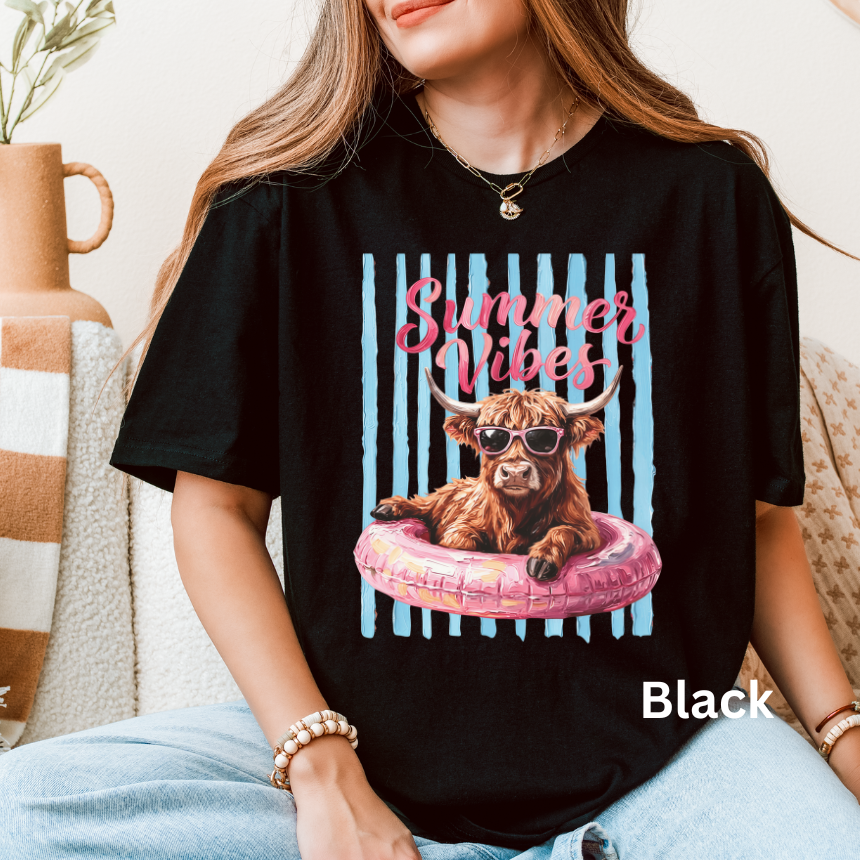SUMMER VIBES HIGHLAND COW