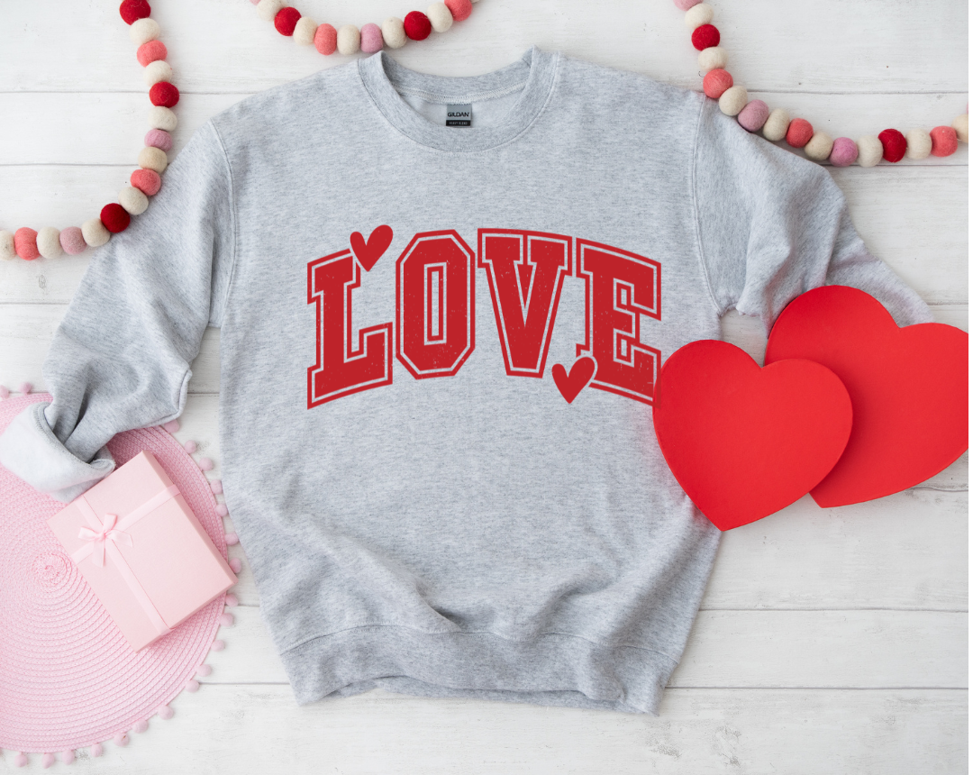 LOVE GRAPHIC SHORT SLEEVE TEE