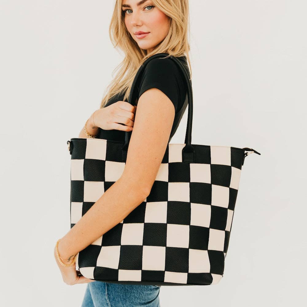 Pretty Simple - Courtney Checkered Tote: Woven Checkered Black