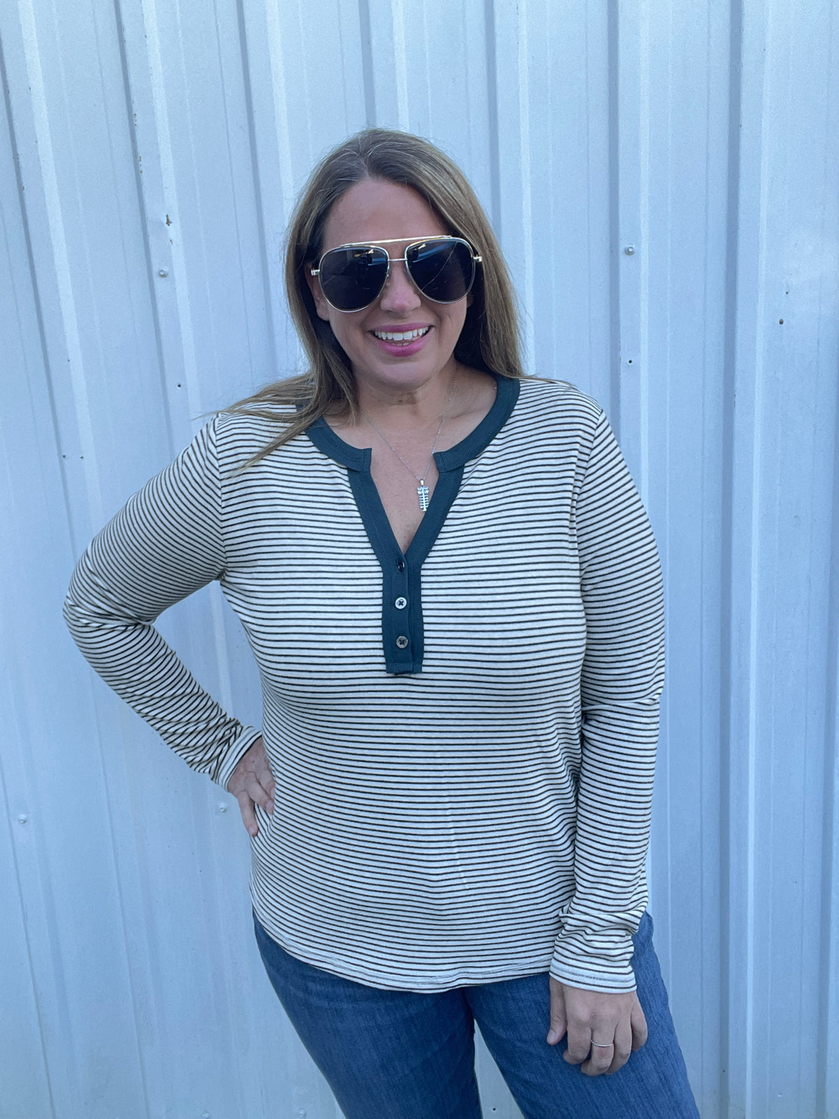 IVORY/FOREST Y Contrast Split Half Button Neck Long Sleeve Striped Top