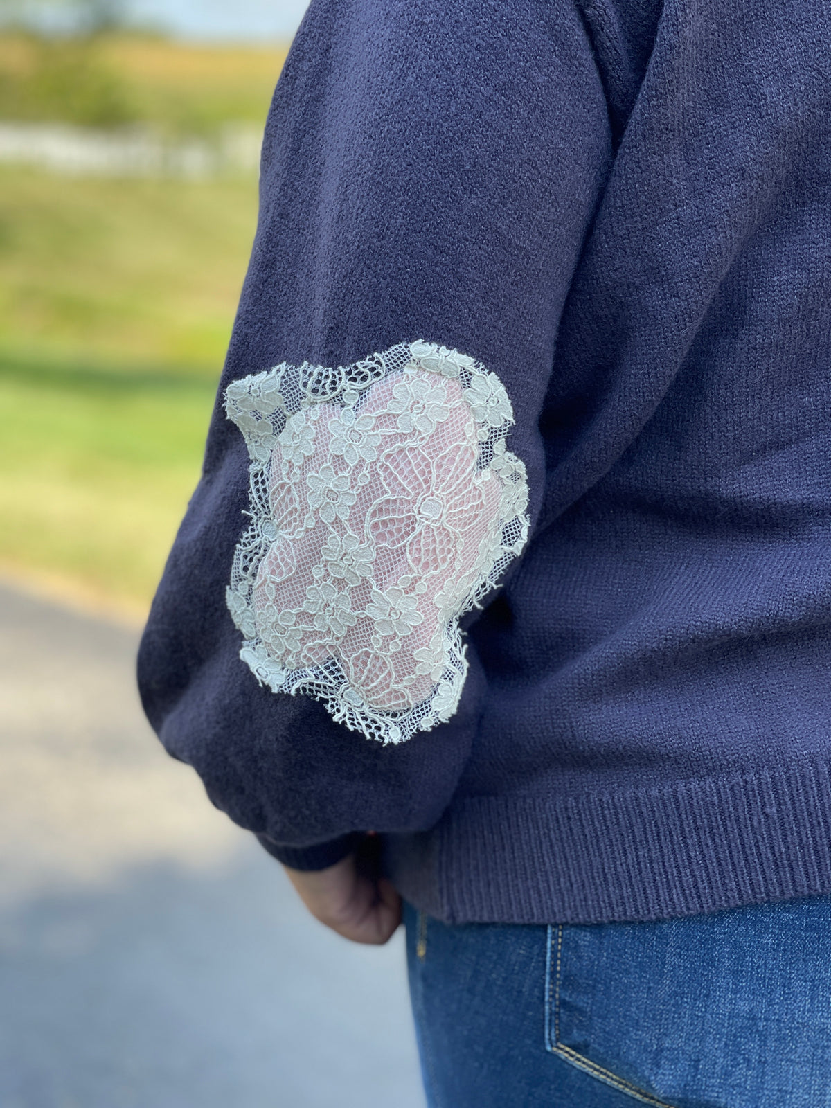 POL INDIGO LACE PEARL FLORAL SWEATER