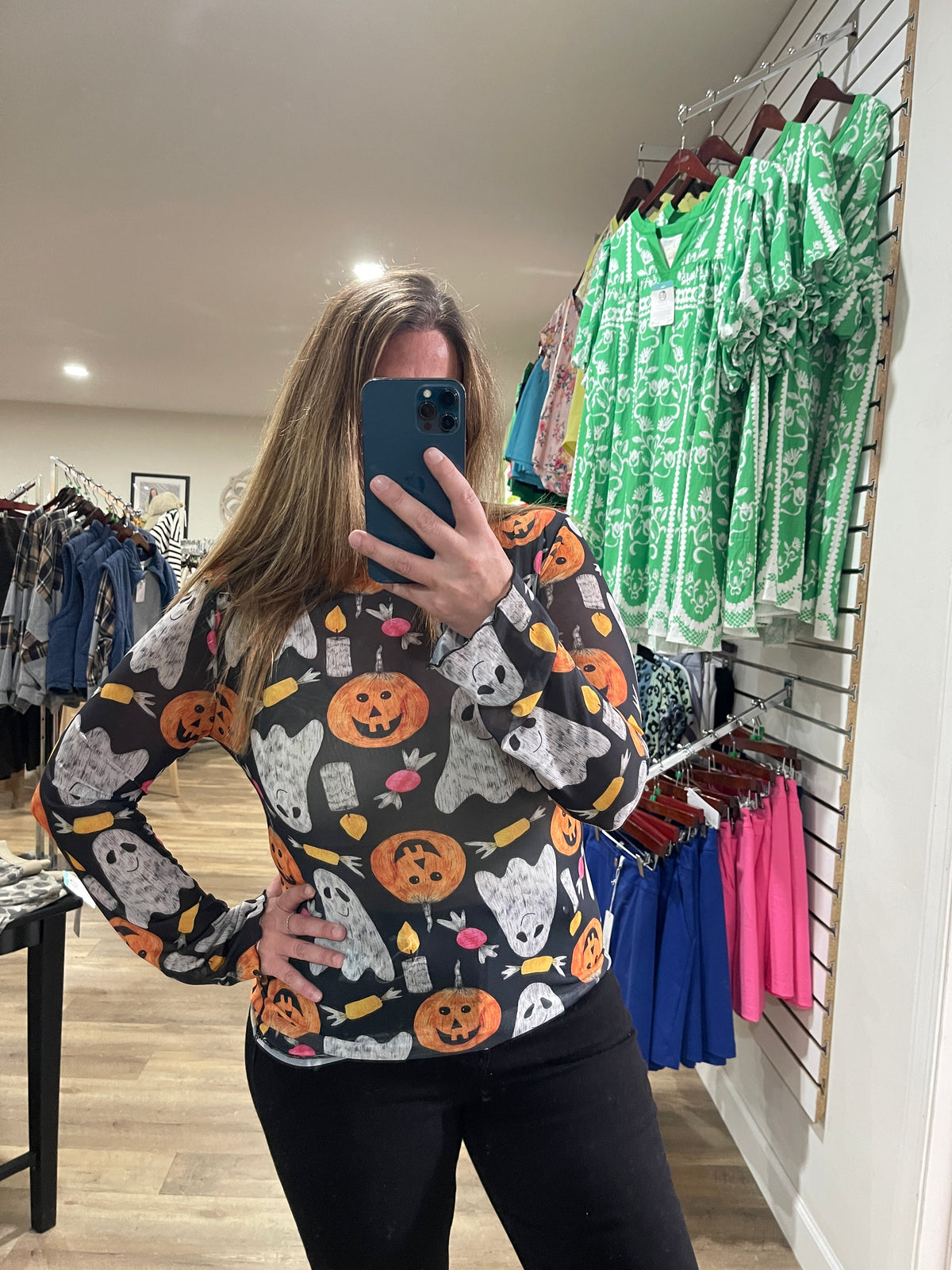 BLACK HALLOWEEN PRINT MESH TOP