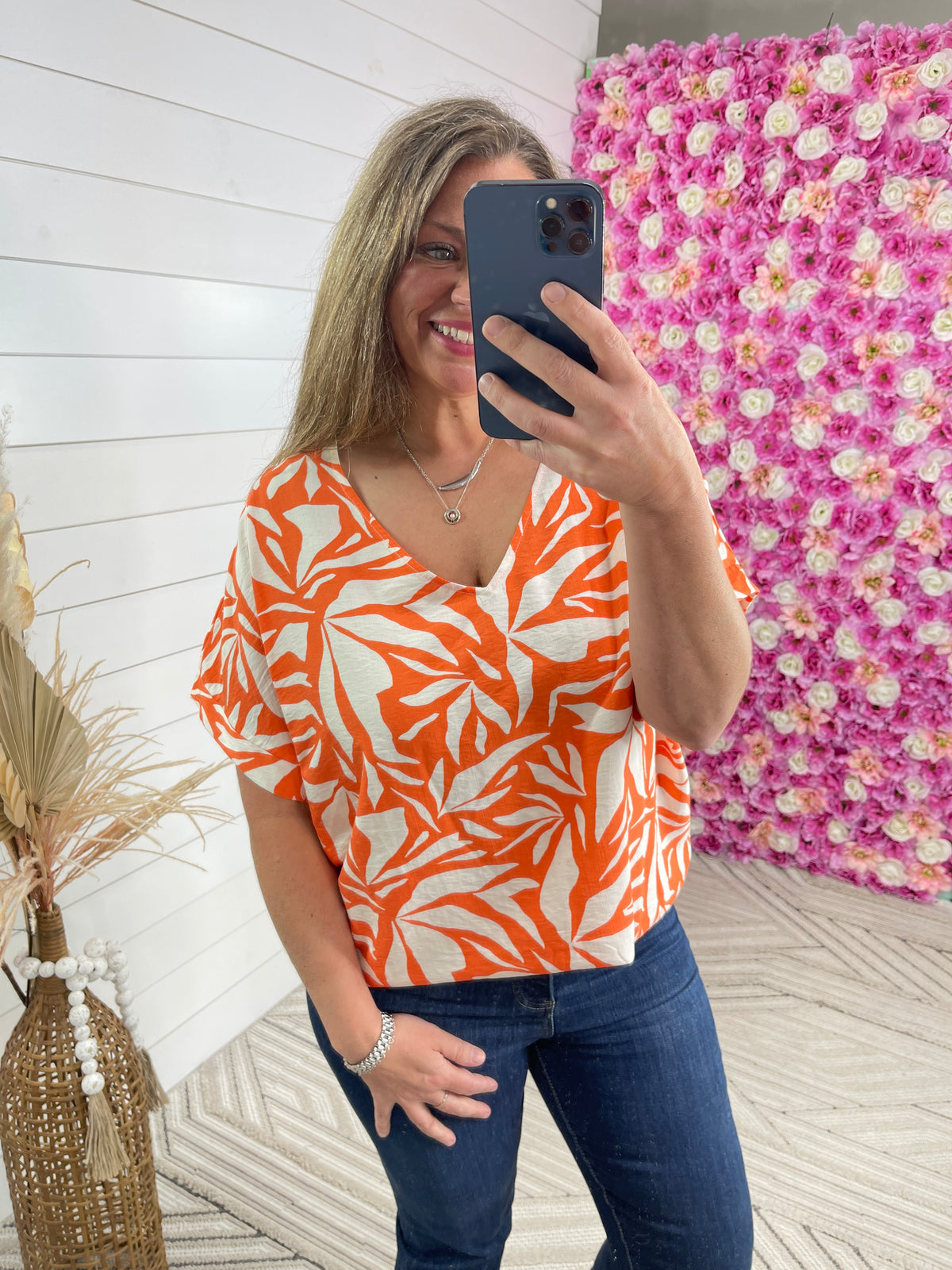 ORANGE OVERSIZED GEOMETRIC V NECK