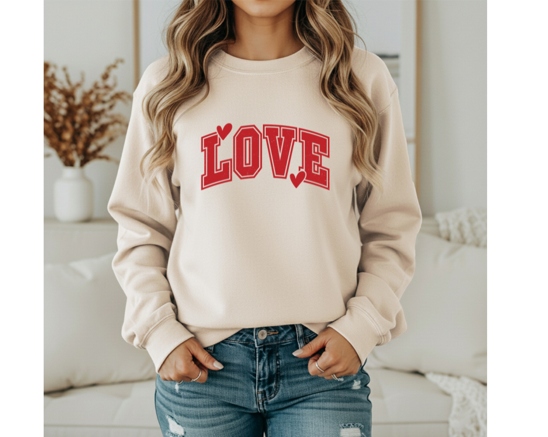 LOVE GRAPHIC SHORT SLEEVE TEE