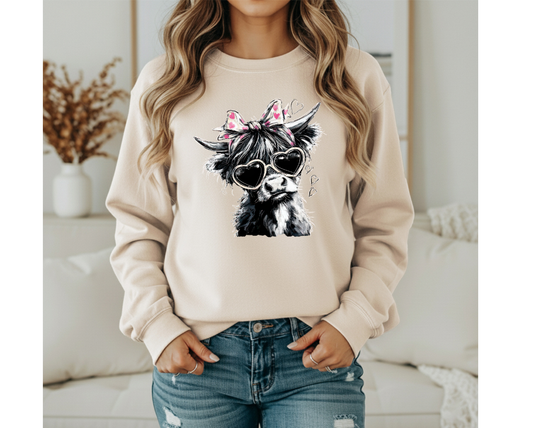 VALENTINE HALF TONE HIGHLAND COW SHORT SLEEVE TEE