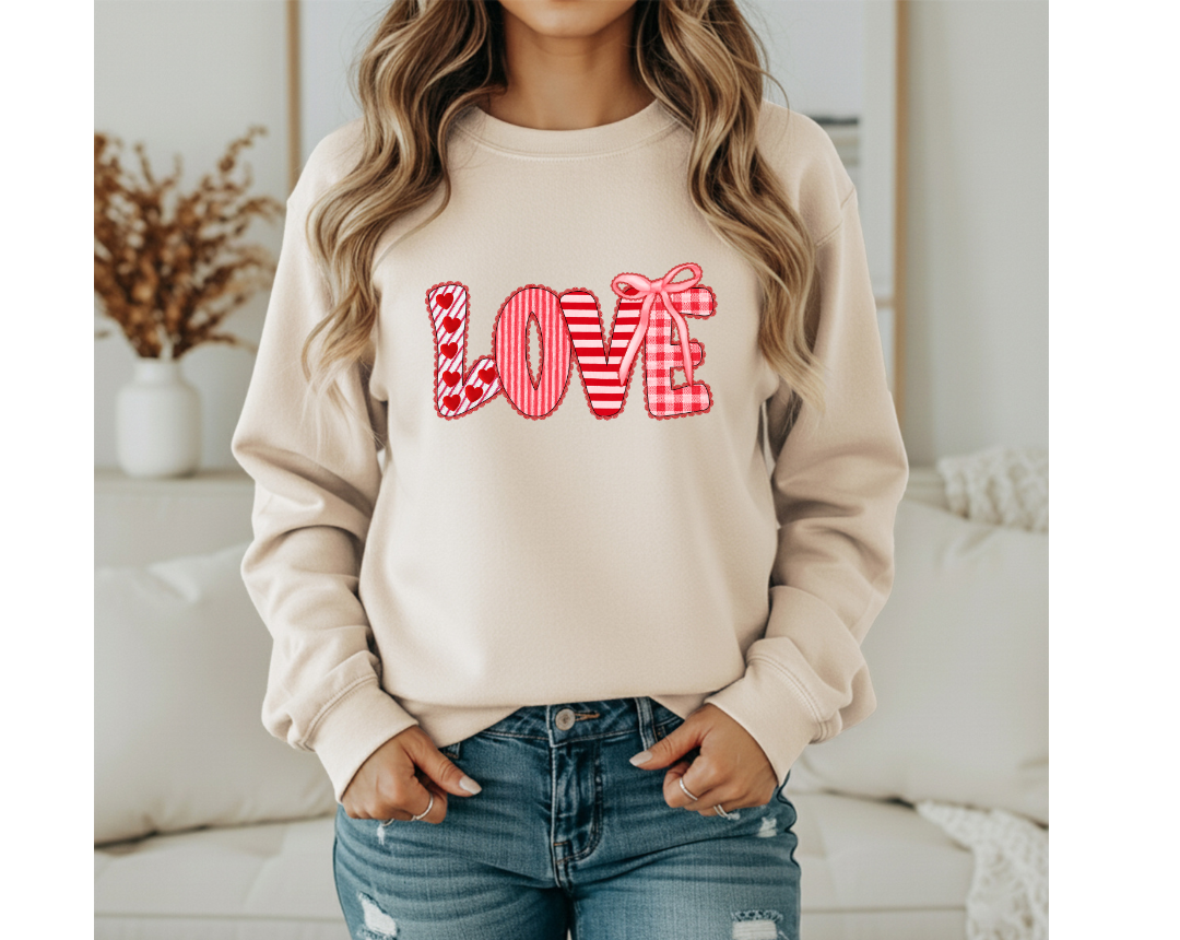 MULTI PATTERN LOVE GRAPHIC SHORT SLEEVE TEE