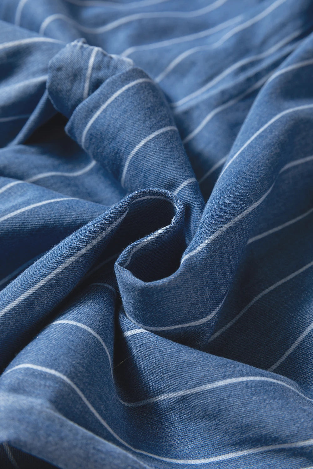 BLUE STRIPED CHAMBRAY ELASTIC WASIT WIGE LEG PANTS