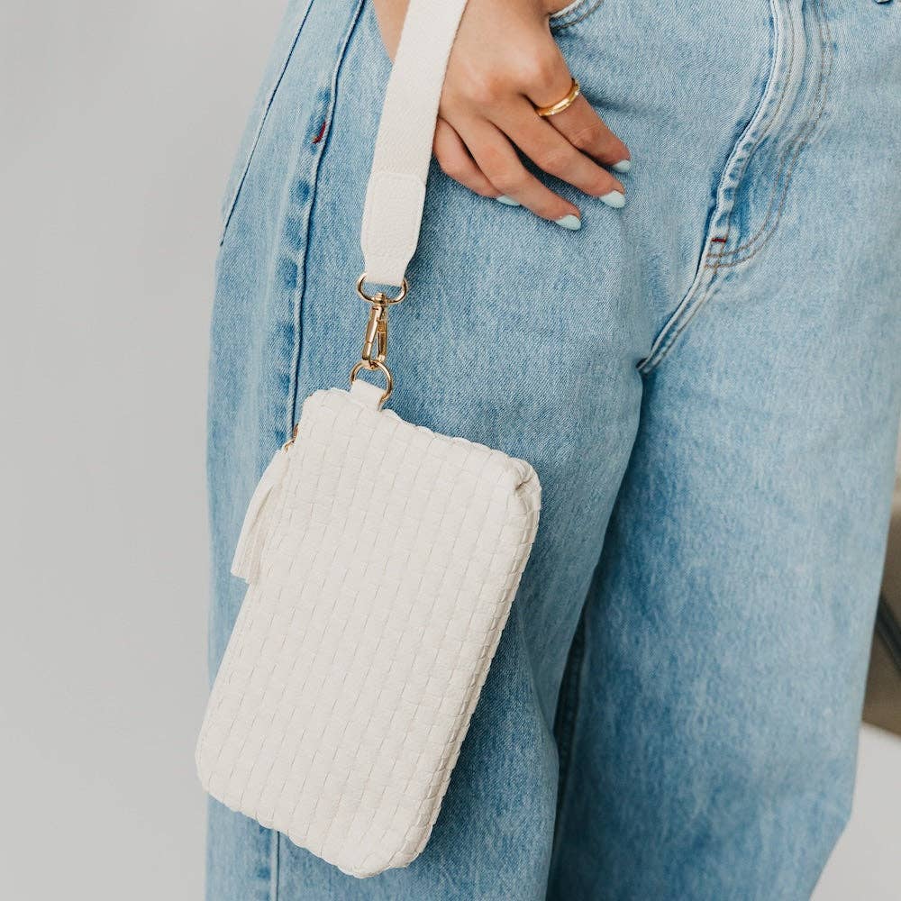 Pretty Simple - Emma Woven Clutch Wristlet: Black
