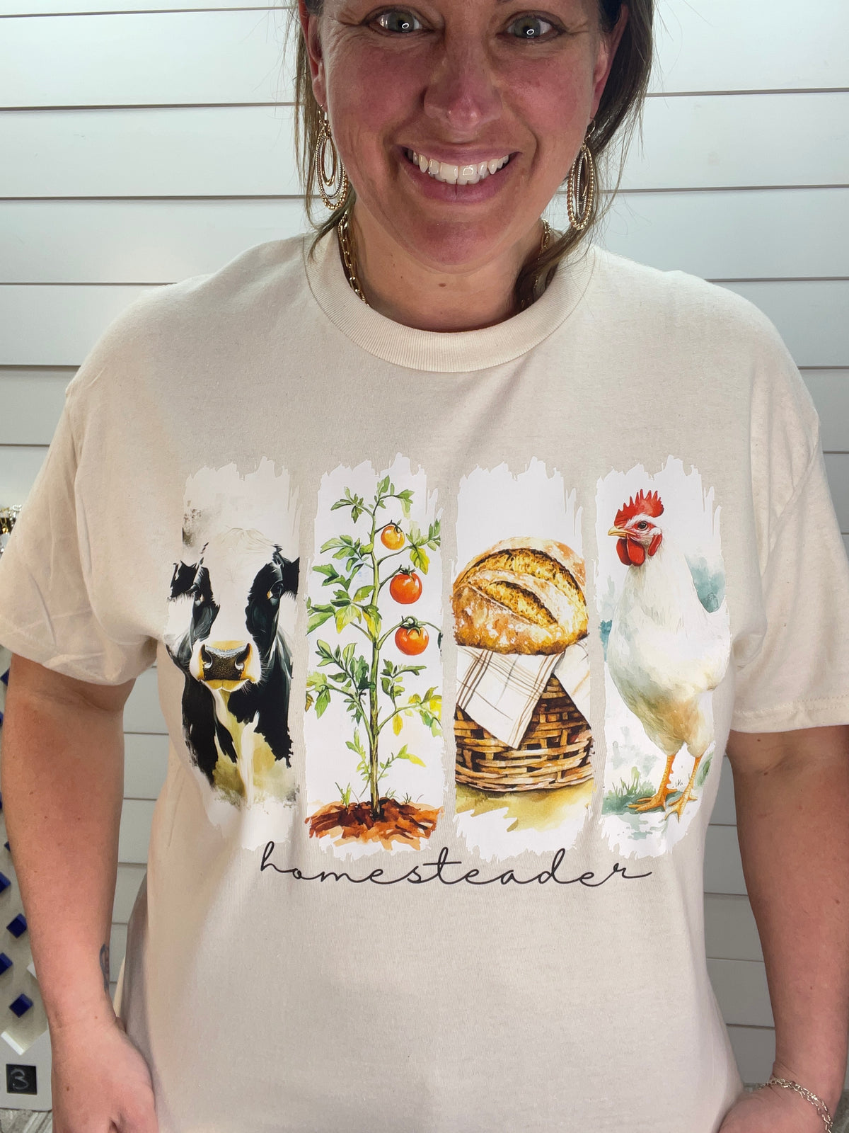 COUNTRY LIVING GRAPHIC TEE