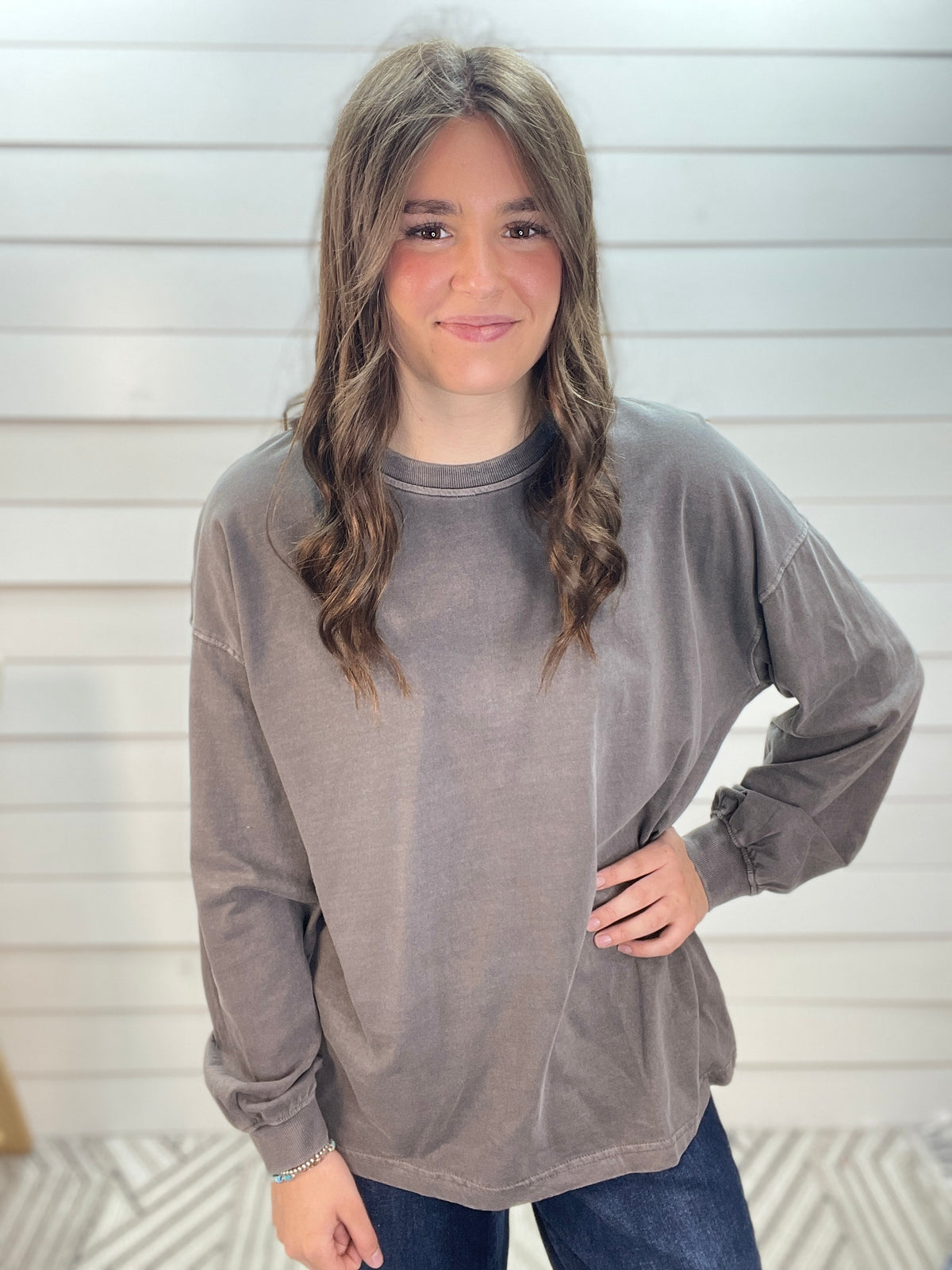 CHARCOAL MINERAL WASH LONG SLEEVE KNIT TOP