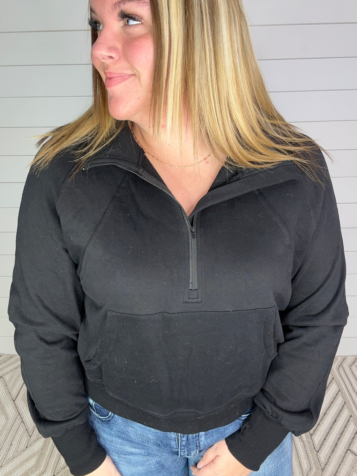 BLACK HALF ZIP KANGAROO PULLOVER SWEATSHIRT