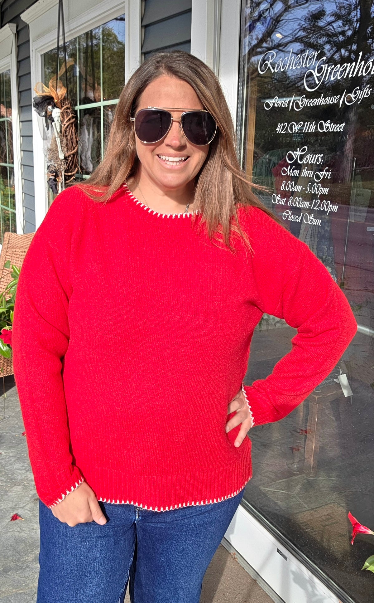 RED Accent Color Stitch Finish Crew Neck Pullover Sweater