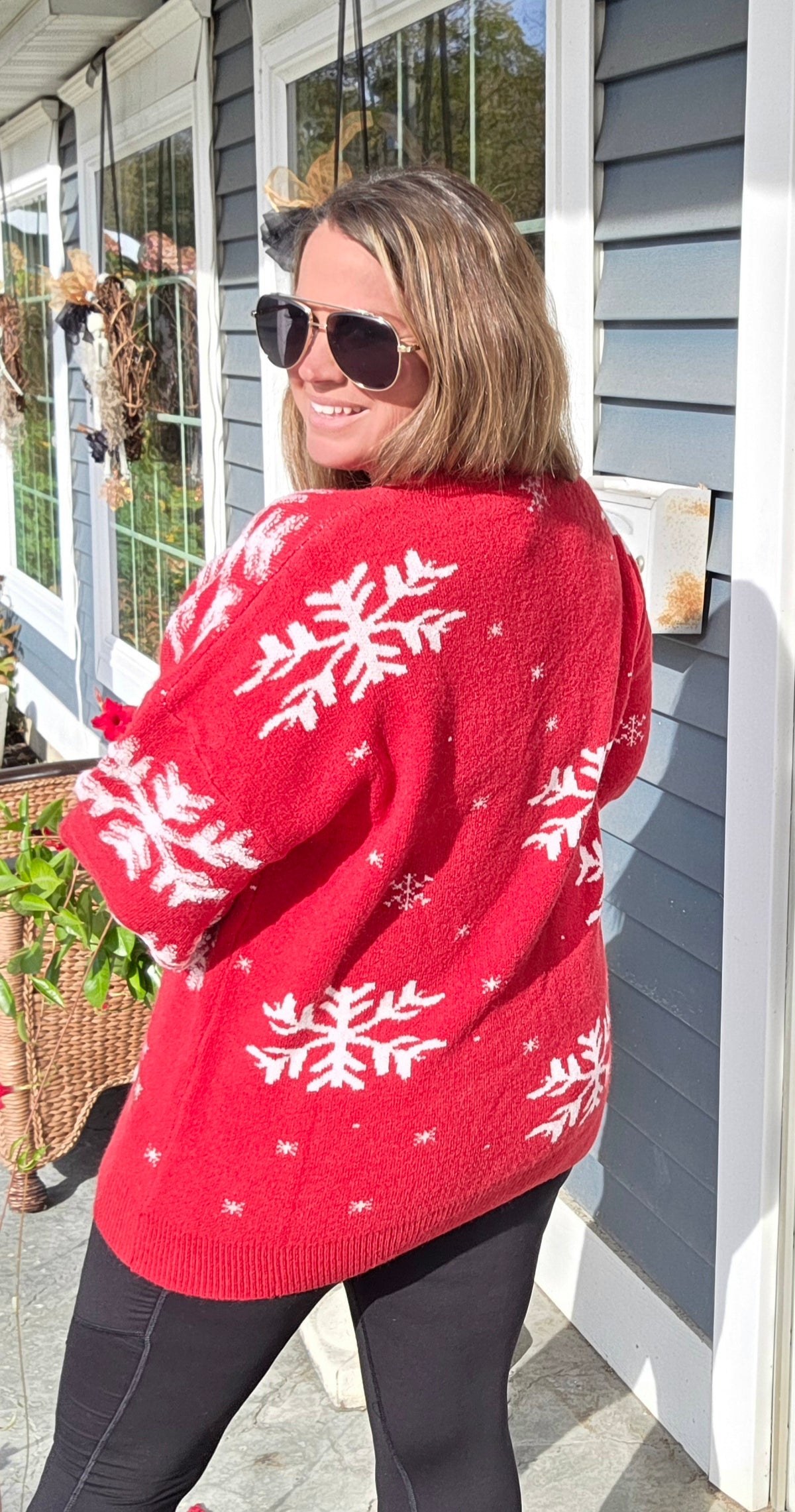 Red Round Neck Long Sleeve Loose Fit Oversized Puffy Snowflake Jacquard Pullover Sweater