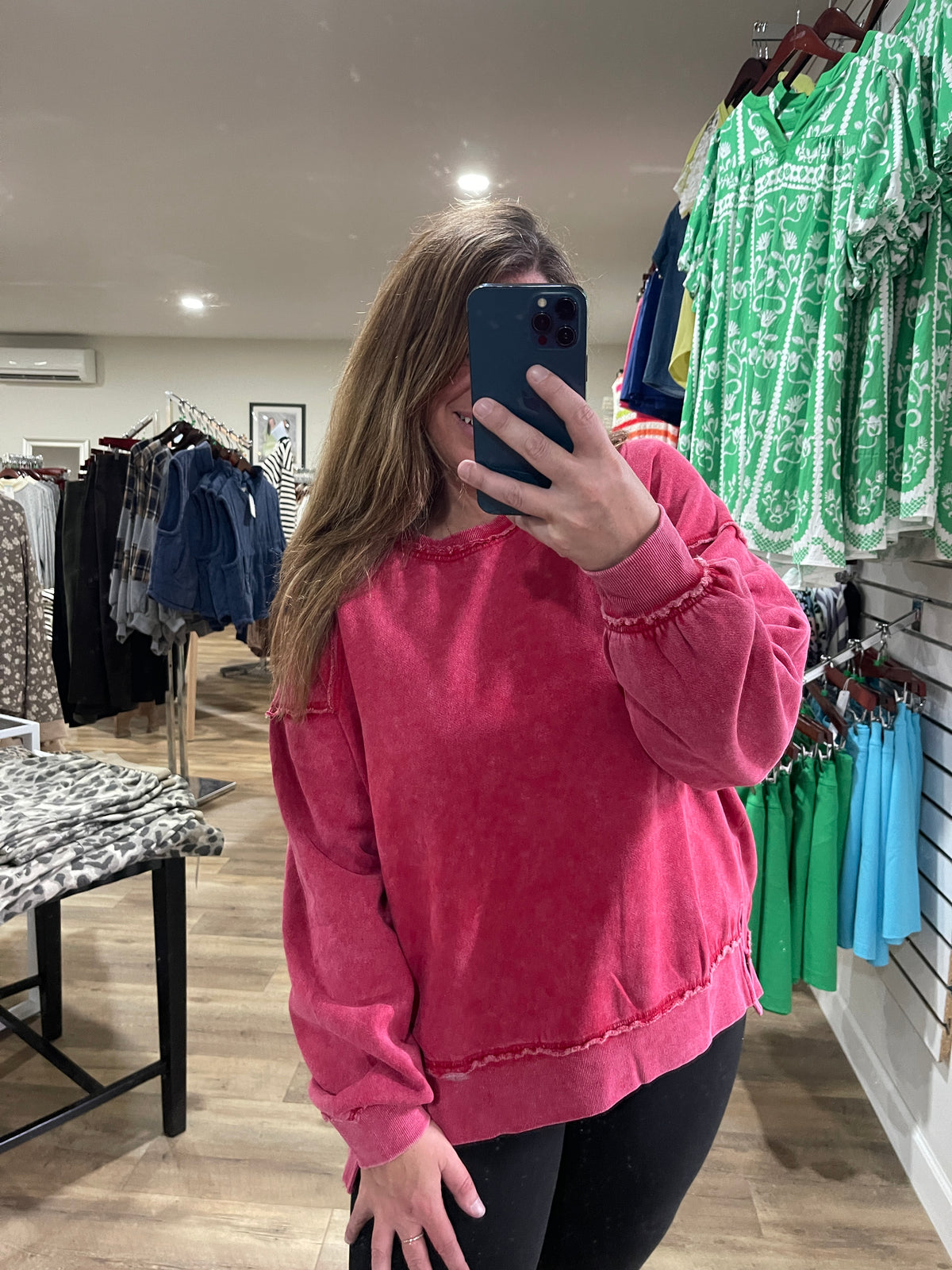 RED MINERAL WASH SOFT FLEECE LINING OVERSIZED PULLOVER