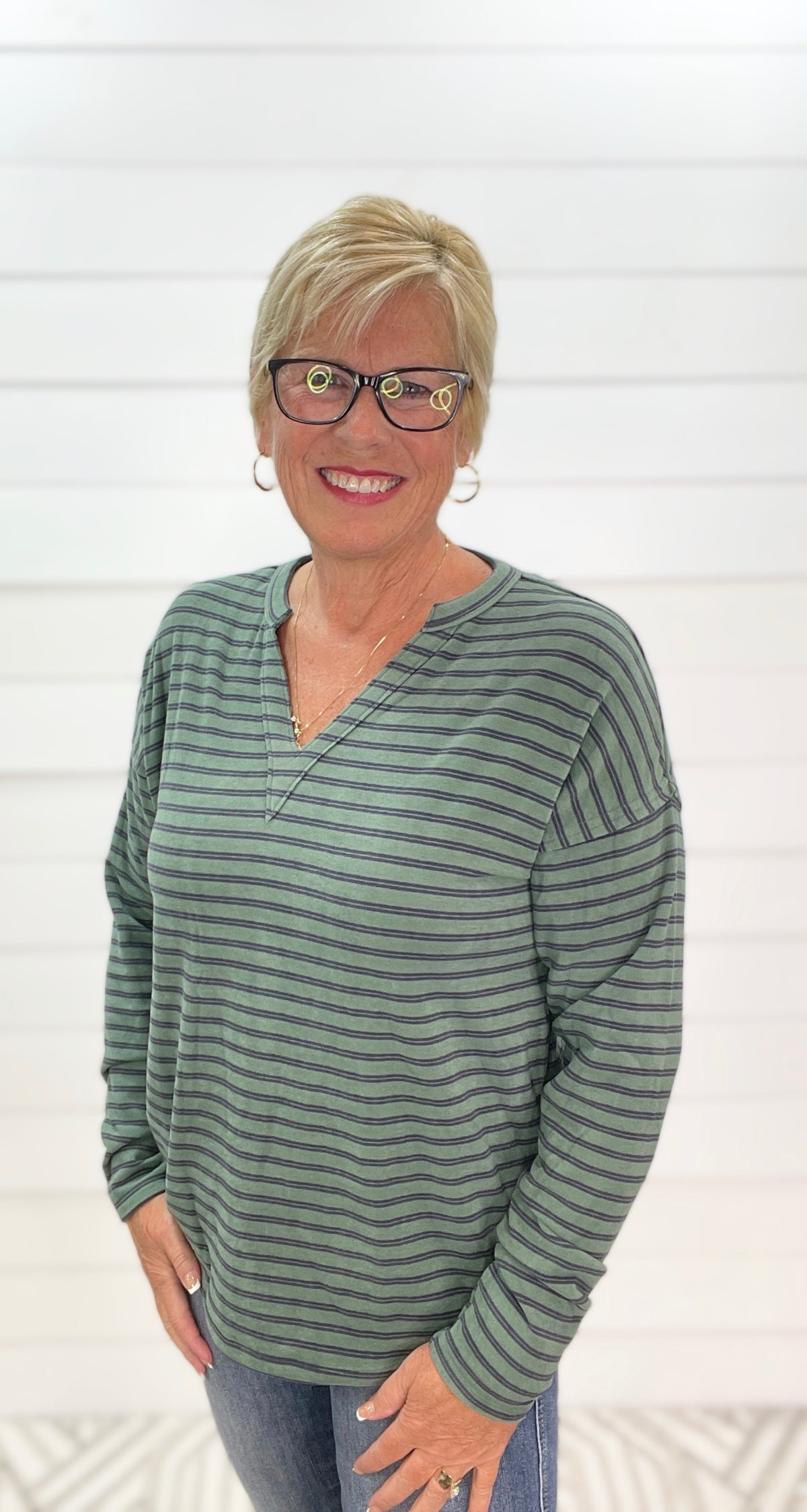 OLIVE V NECK MICRO BRUSHED LONG SLEEVE KNIT TOP