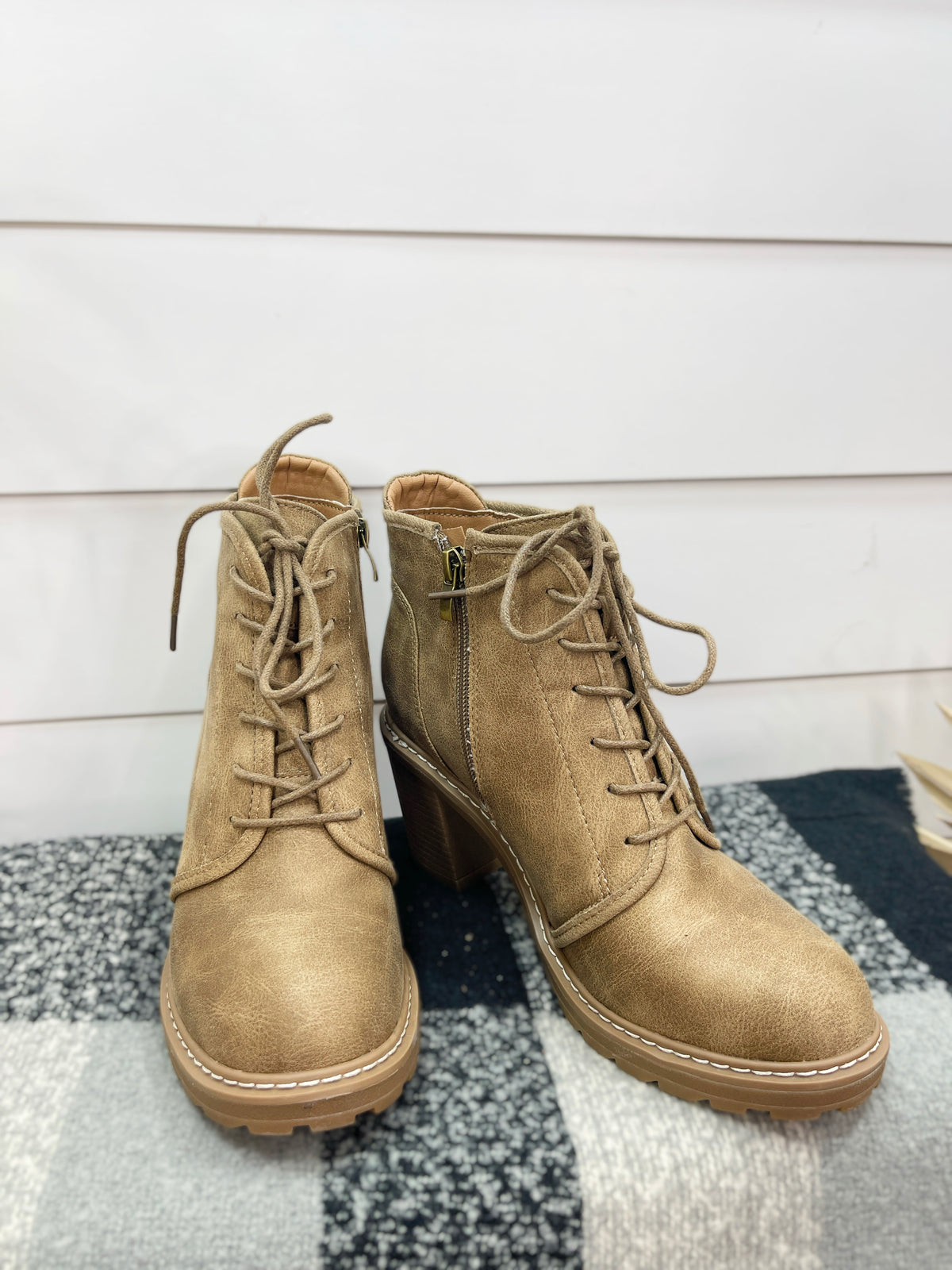 CORKYS BROOMSTICK -TAN