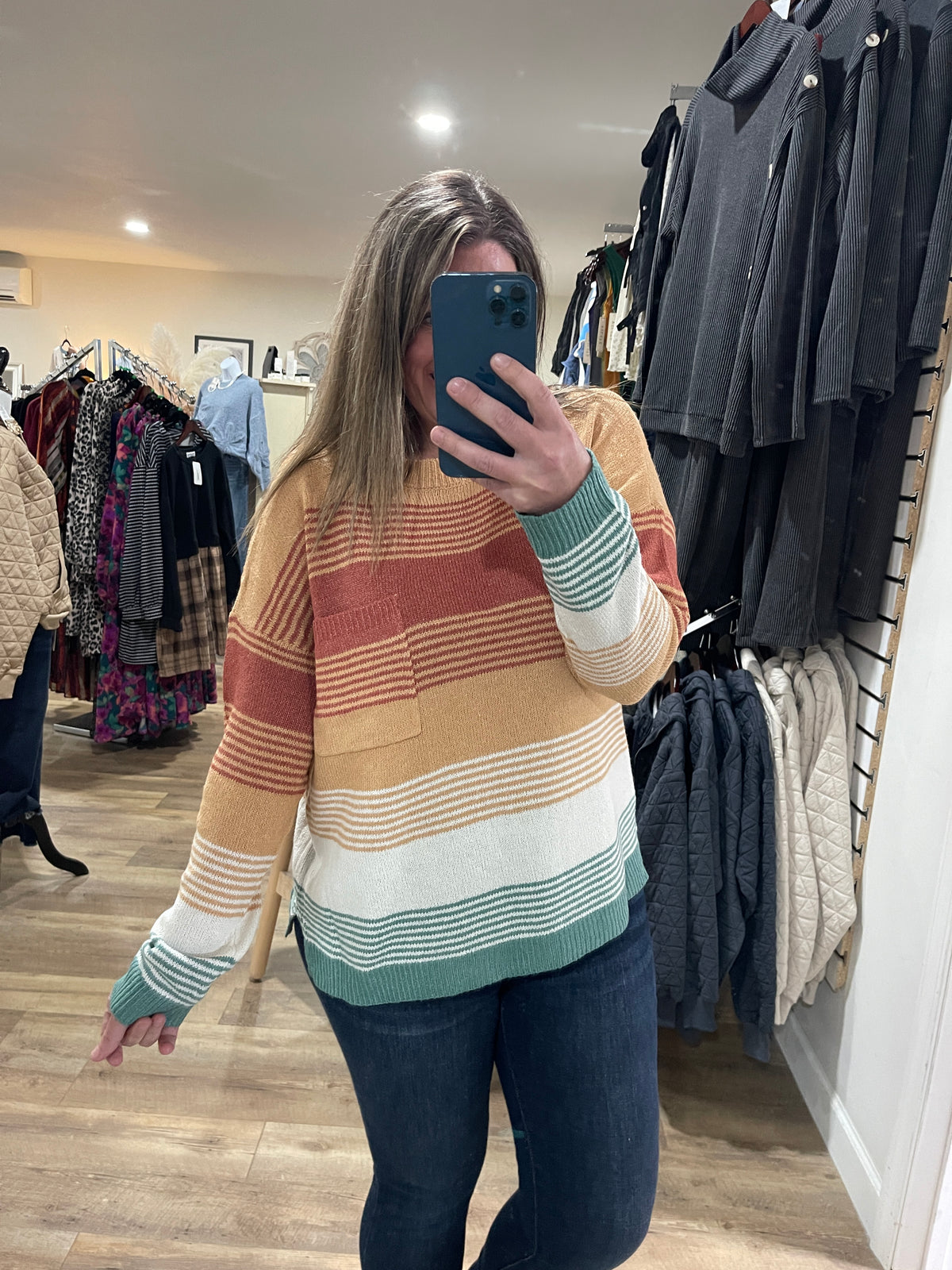 CAMEL/RUST MULTI COLOR STRIPED PULLVOER LIGHT WEIGHT SWEATER