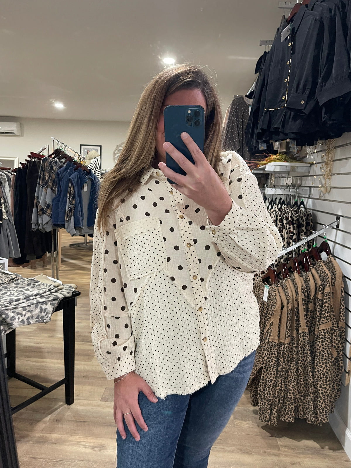 NATURAL COTTON GAUZE POLKADOT CONTRAST BUTTON DOWN TOP