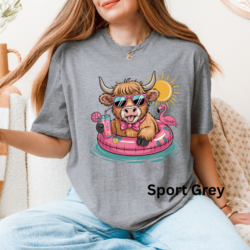 SWIMMING HIGHLAND GRAPHIC TEE