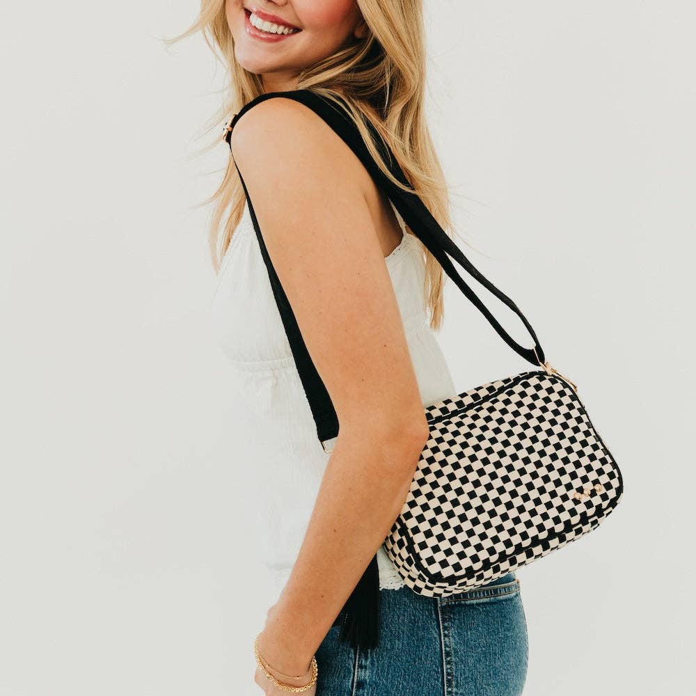 Pretty Simple - Woven Willow Camera Crossbody Bag: Checkered Black