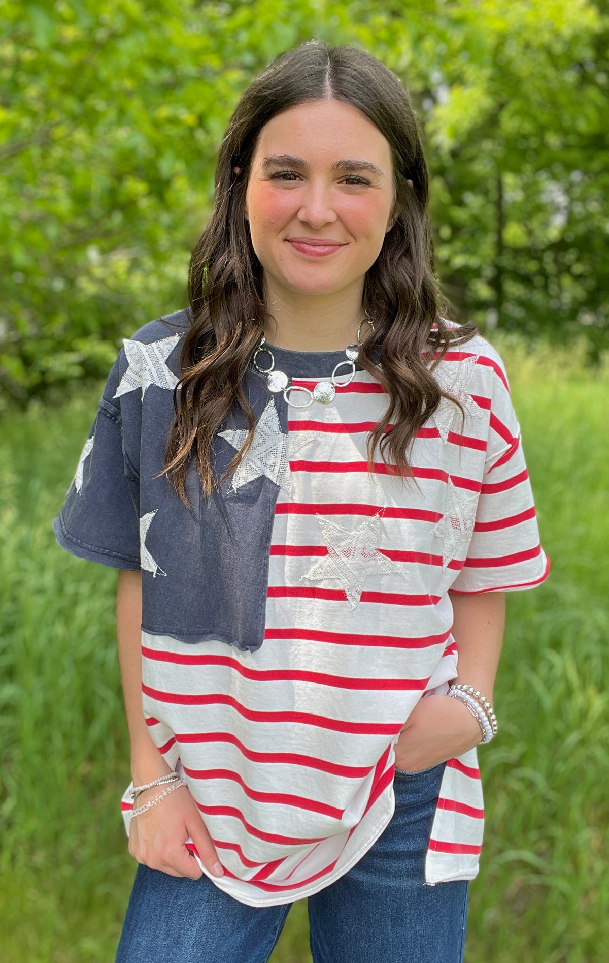 AMERICAN FLAG WASHED SHORT SLEEVE TOP W/ LACE STARS