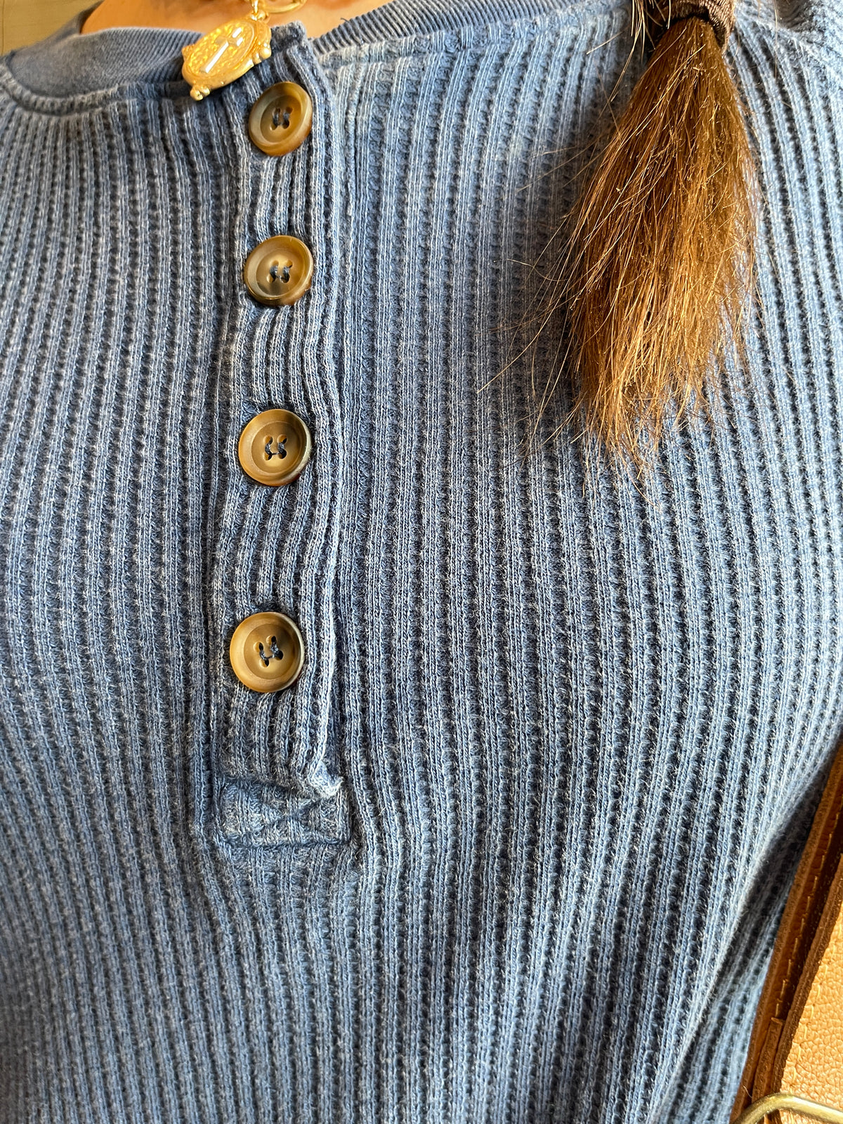 NAVY RIBBED TEXTURED HALF BUTTON TOP