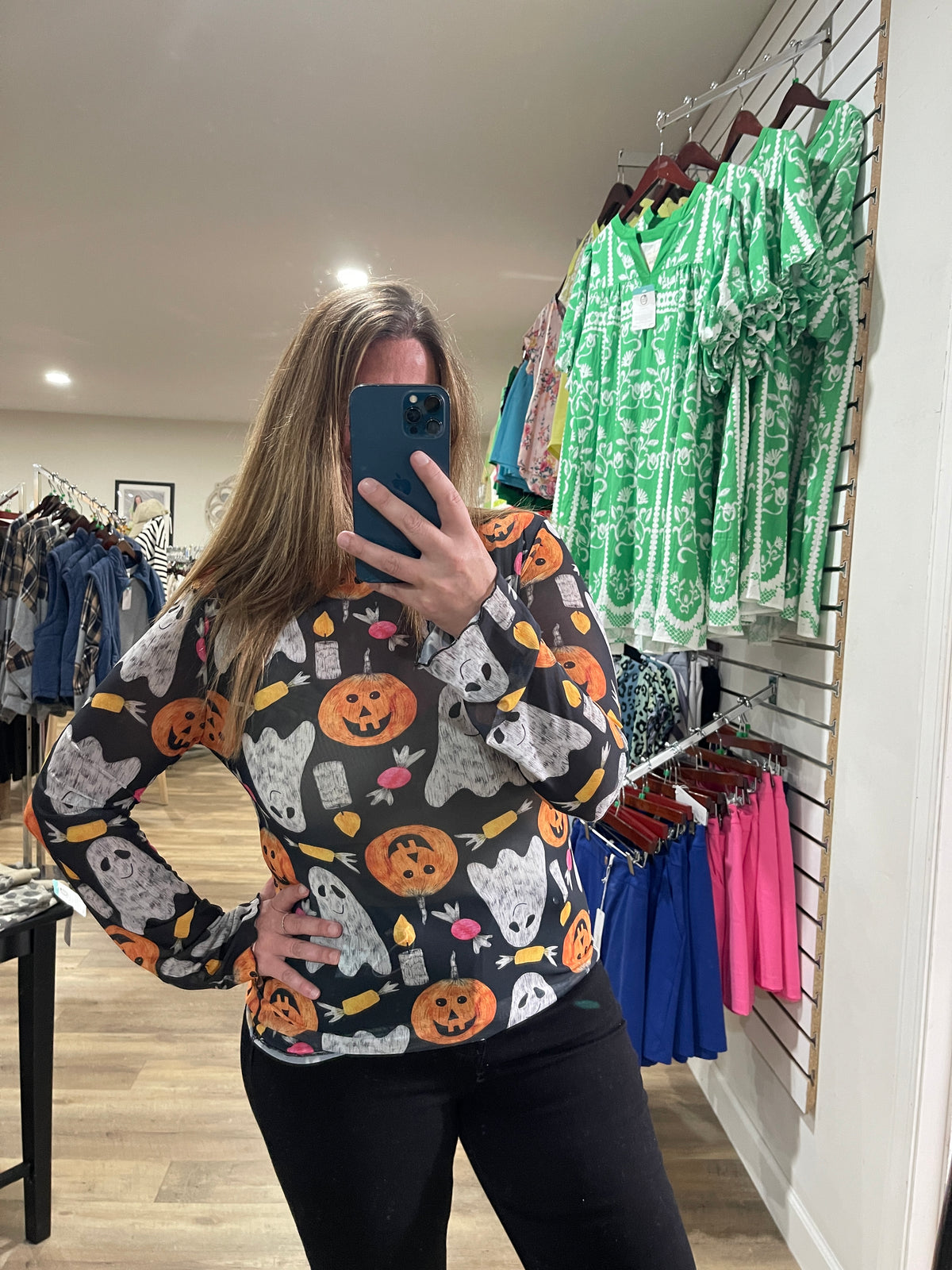 BLACK HALLOWEEN PRINT MESH TOP