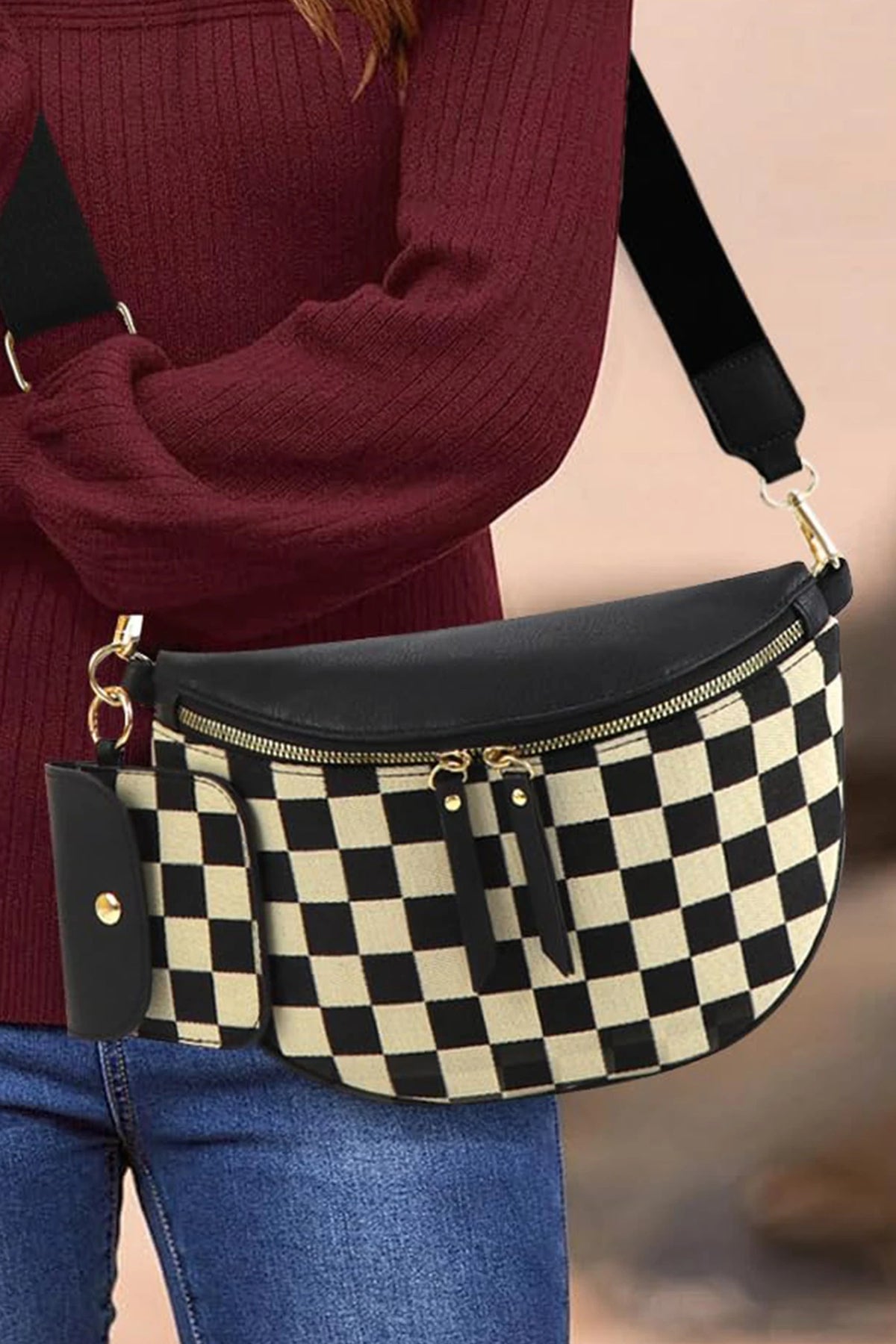 BLACK CHECKERED SHOULDER BAG