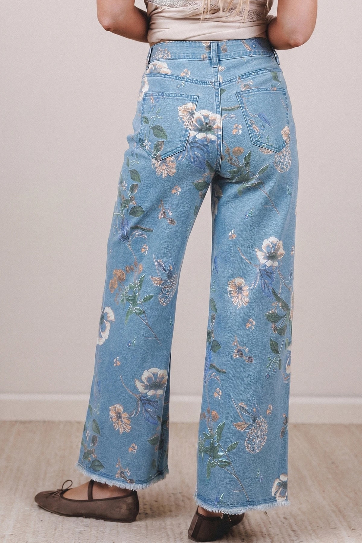 NEUTRAL FLORAL JEANS