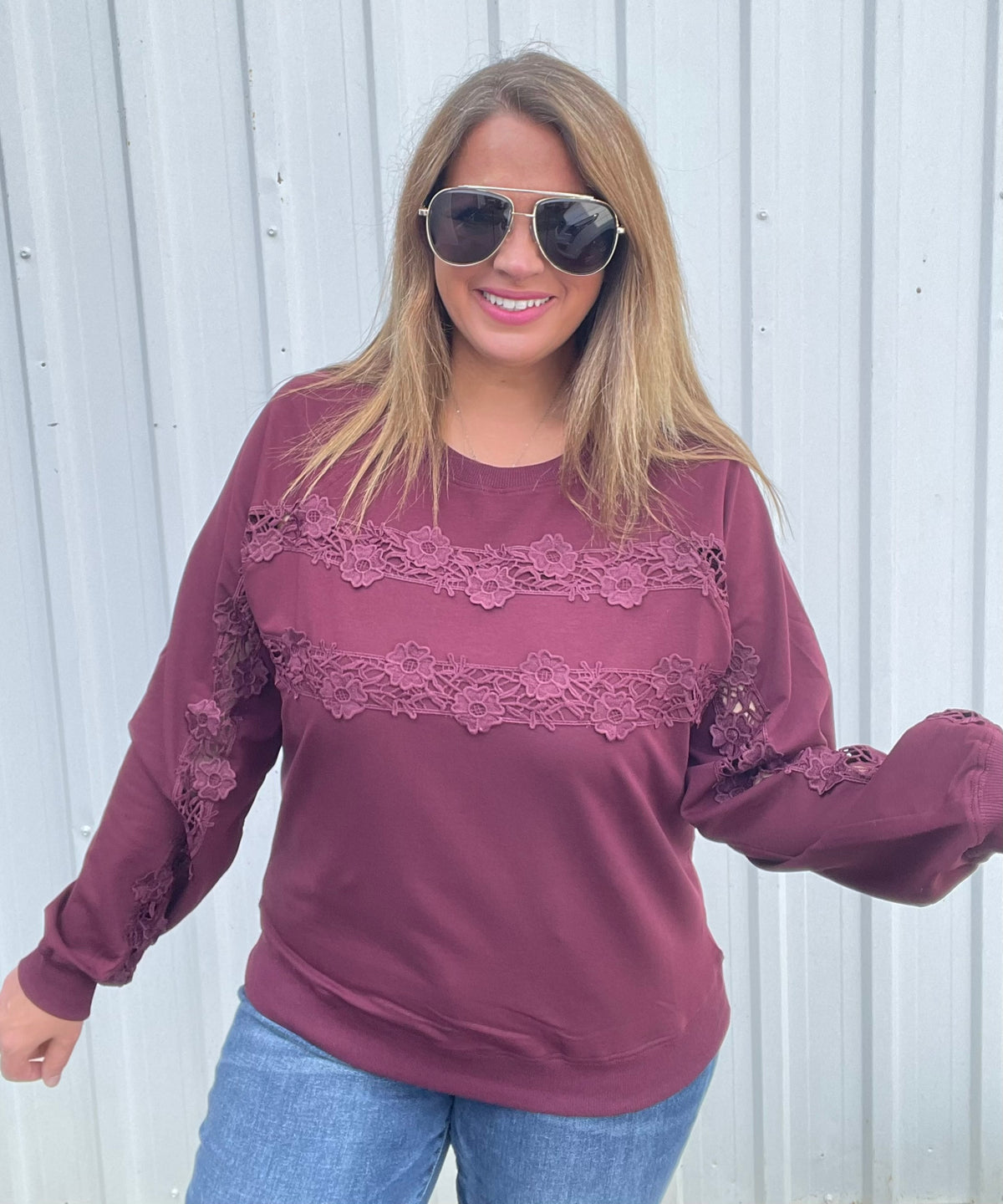 PLUM LACE TRIM PULLOVER