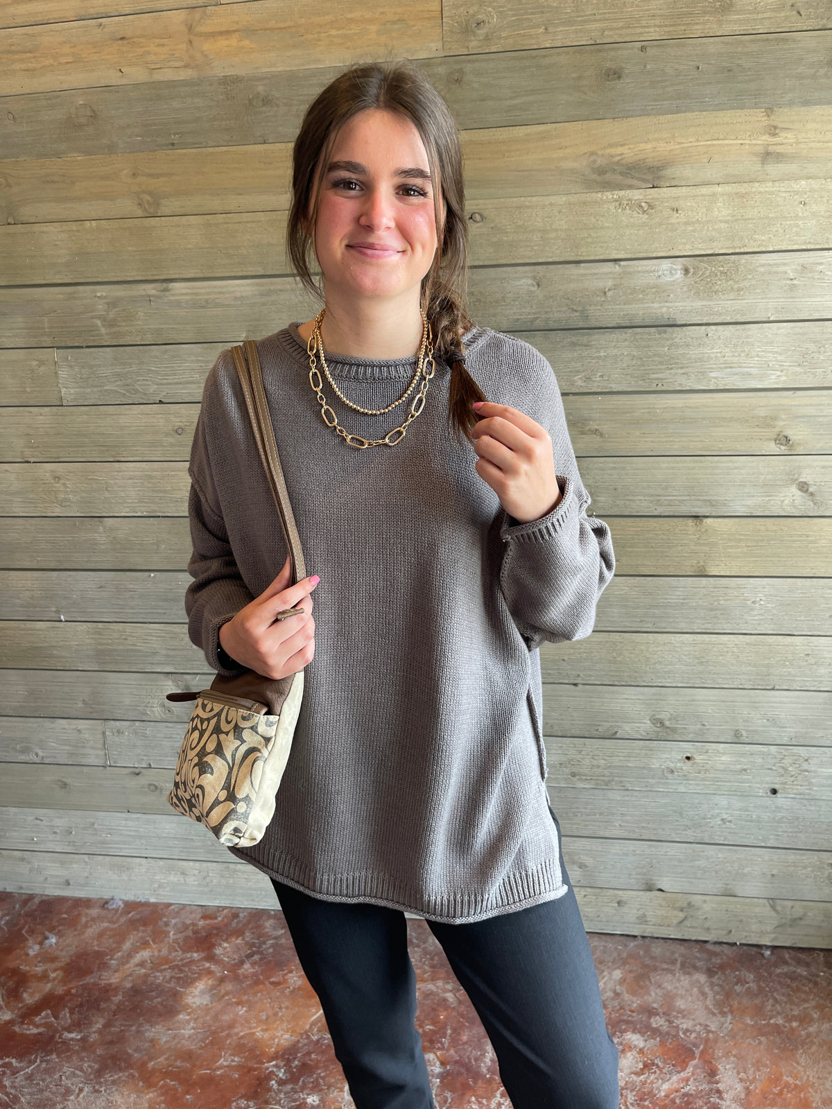 CHARCOAL KNIT SWEATER W/ SIDE SLITS