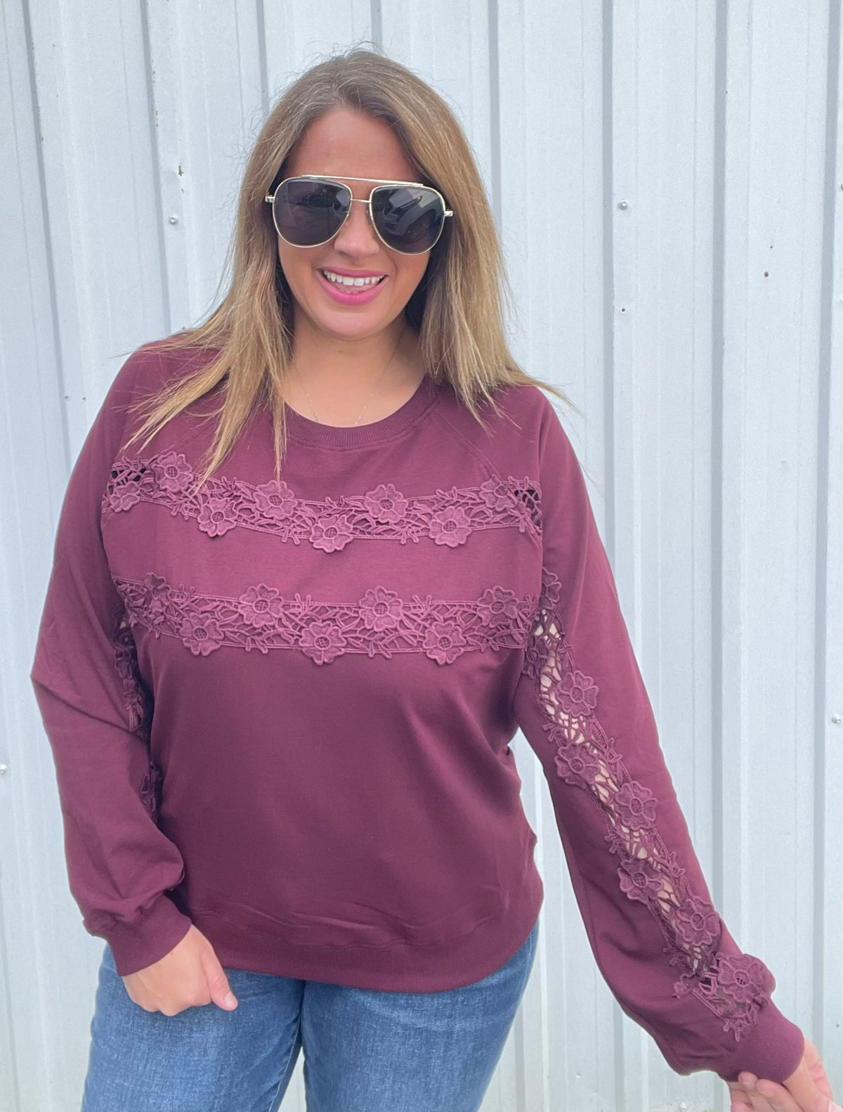 PLUM LACE TRIM PULLOVER