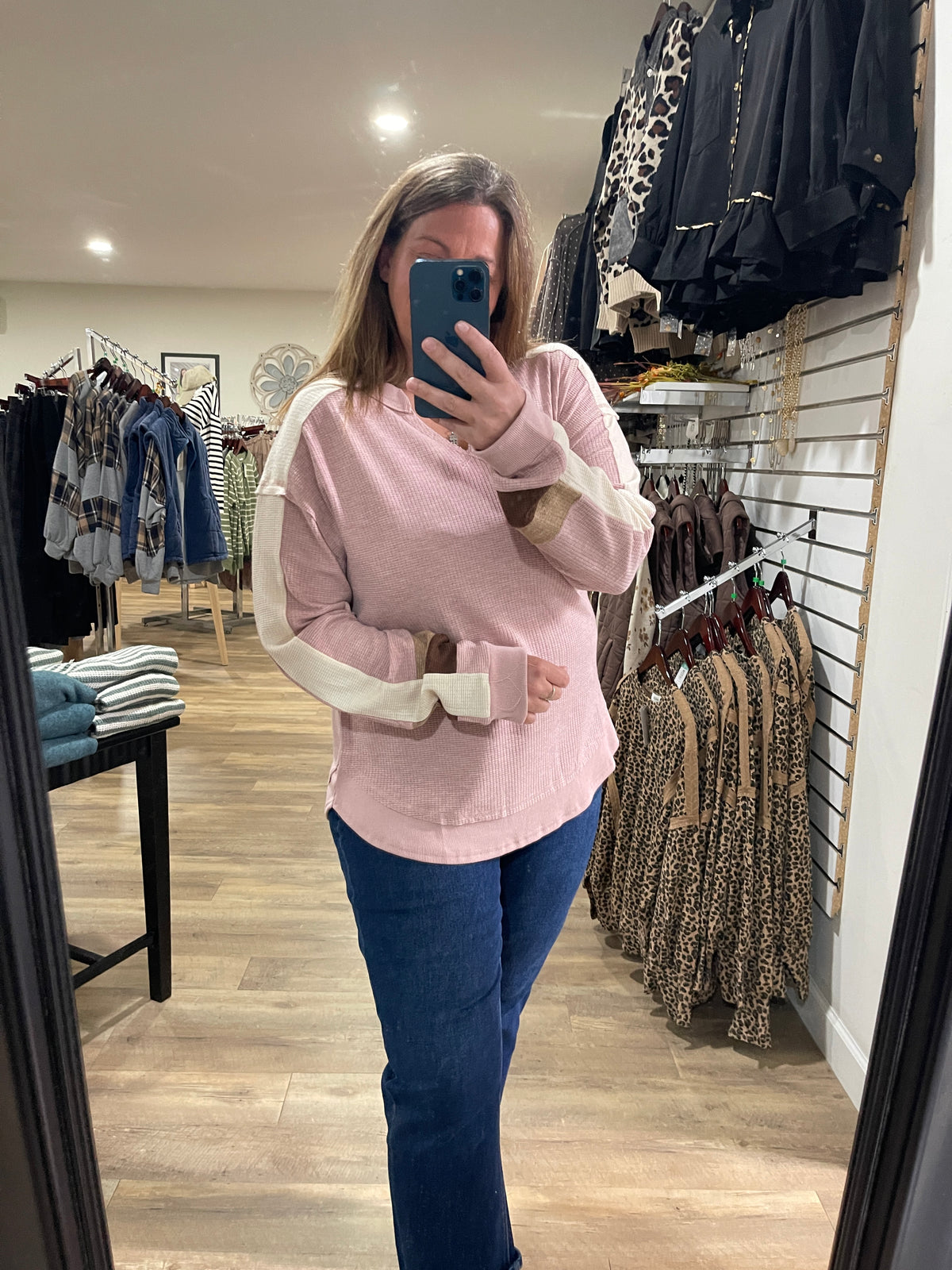 BLUSH WAFFLE TEXTURE VNECK KNIT TOP W/ COLORBLOCK SLEEVE