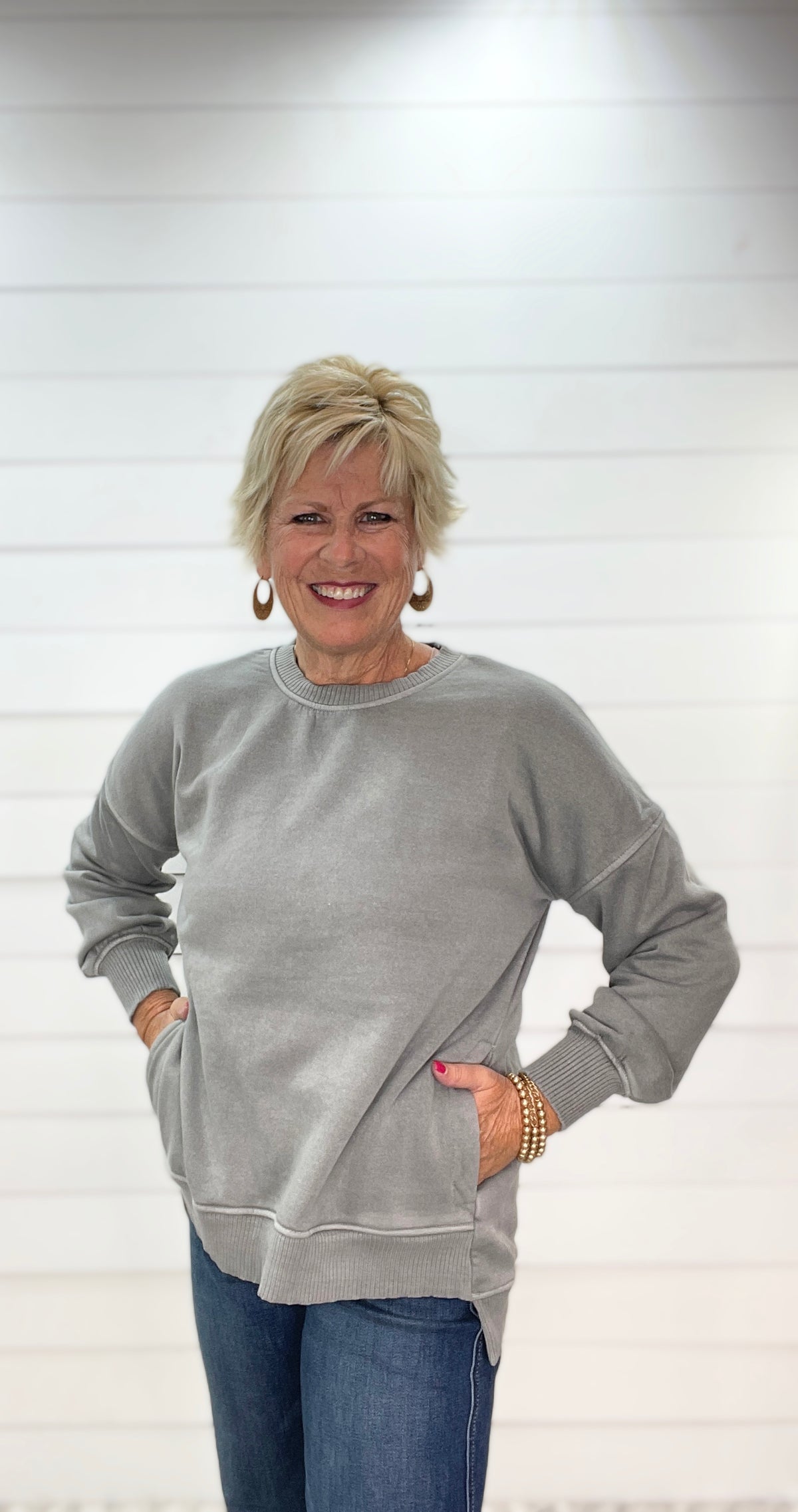 SLEET MINERAL WASH HI LOW PULLOVER WITH POCKETS