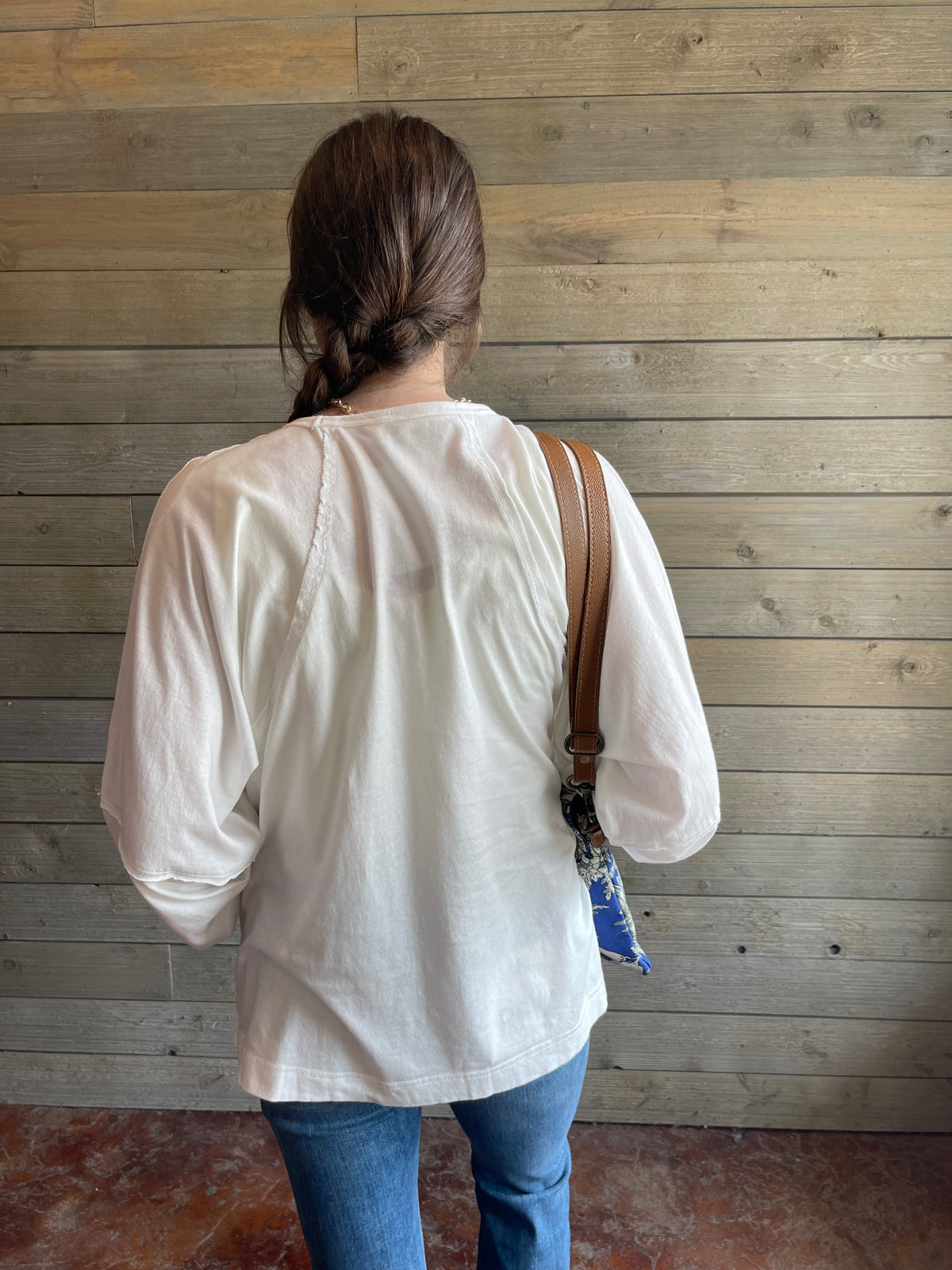 WHITE LOOSE FIT LONG SLEEVE TOP