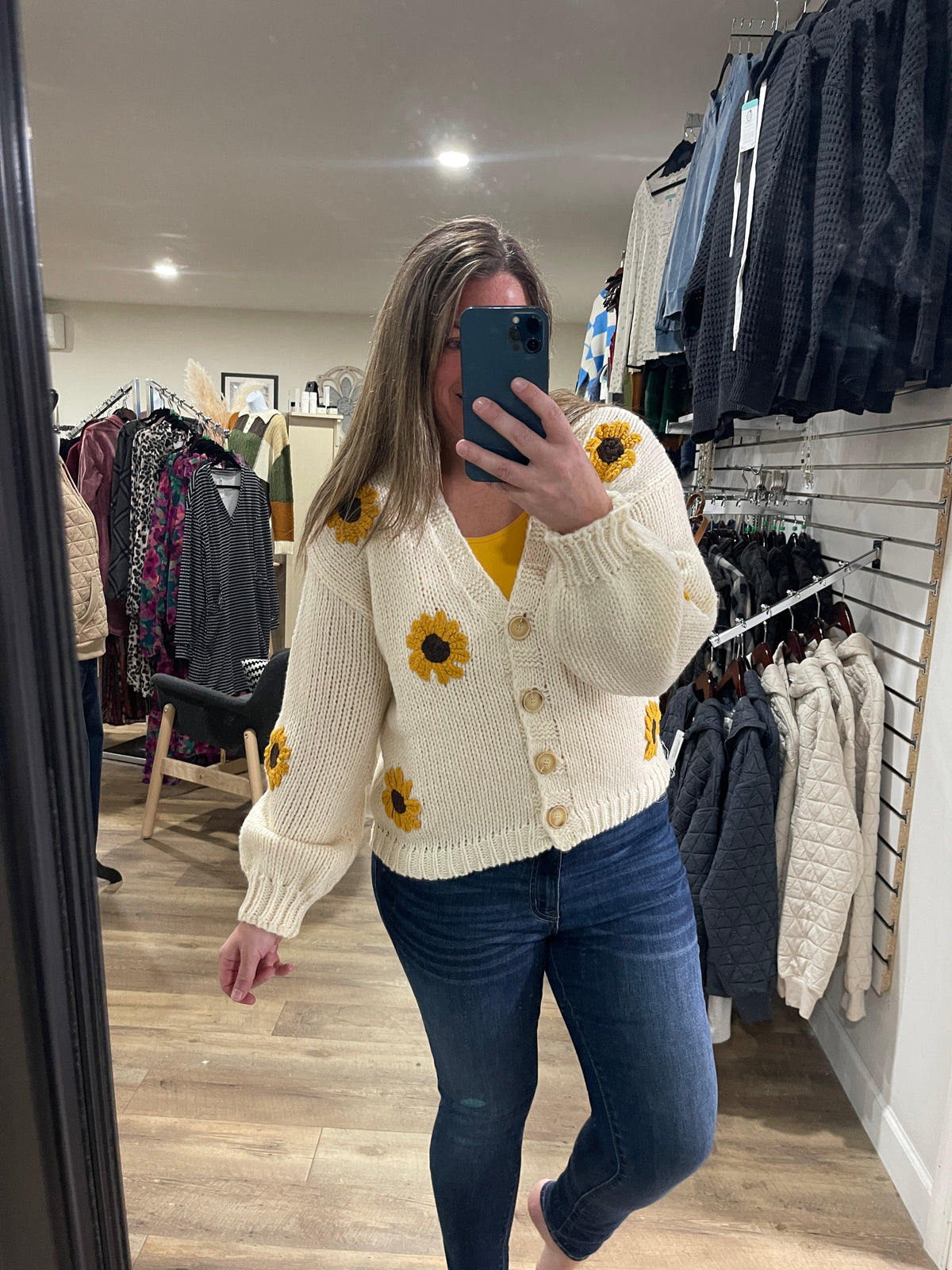 CREAM EMBROIDERED SUNFLOWER BUTTON CARDIGAN