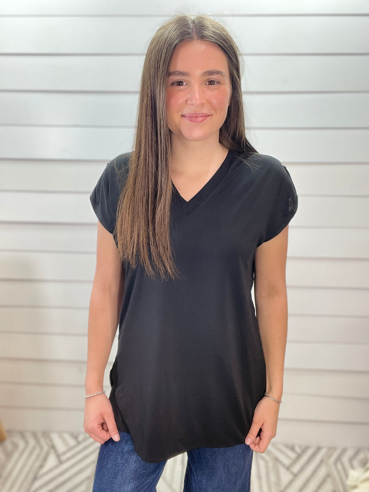 BLACK V NECK BUTTON SLEEVE TOP