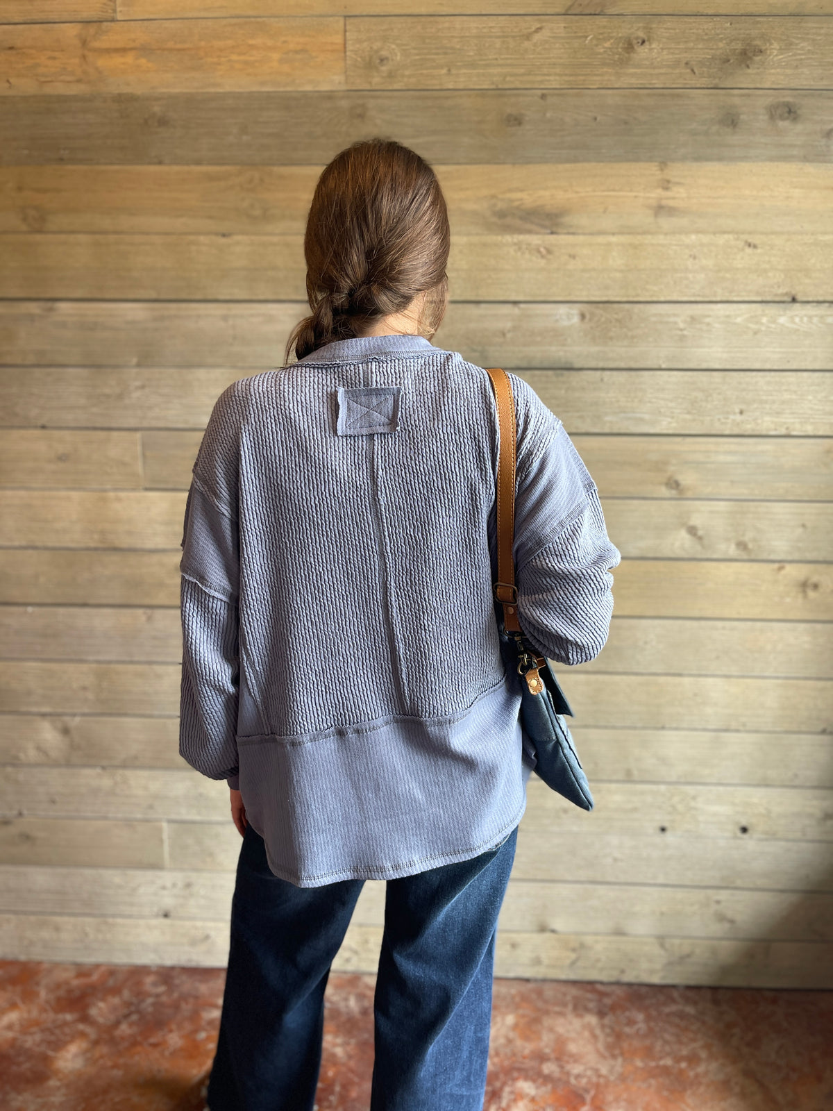 DENIM BLUE TEXTURED LOOSE FIT V NECK KNIT TOP