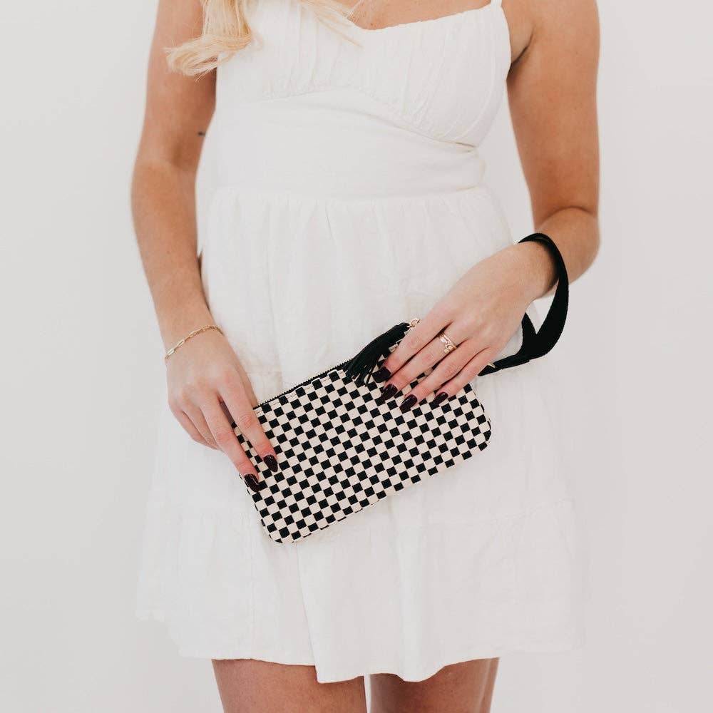 Pretty Simple - Emma Woven Clutch Wristlet: Black Checkered