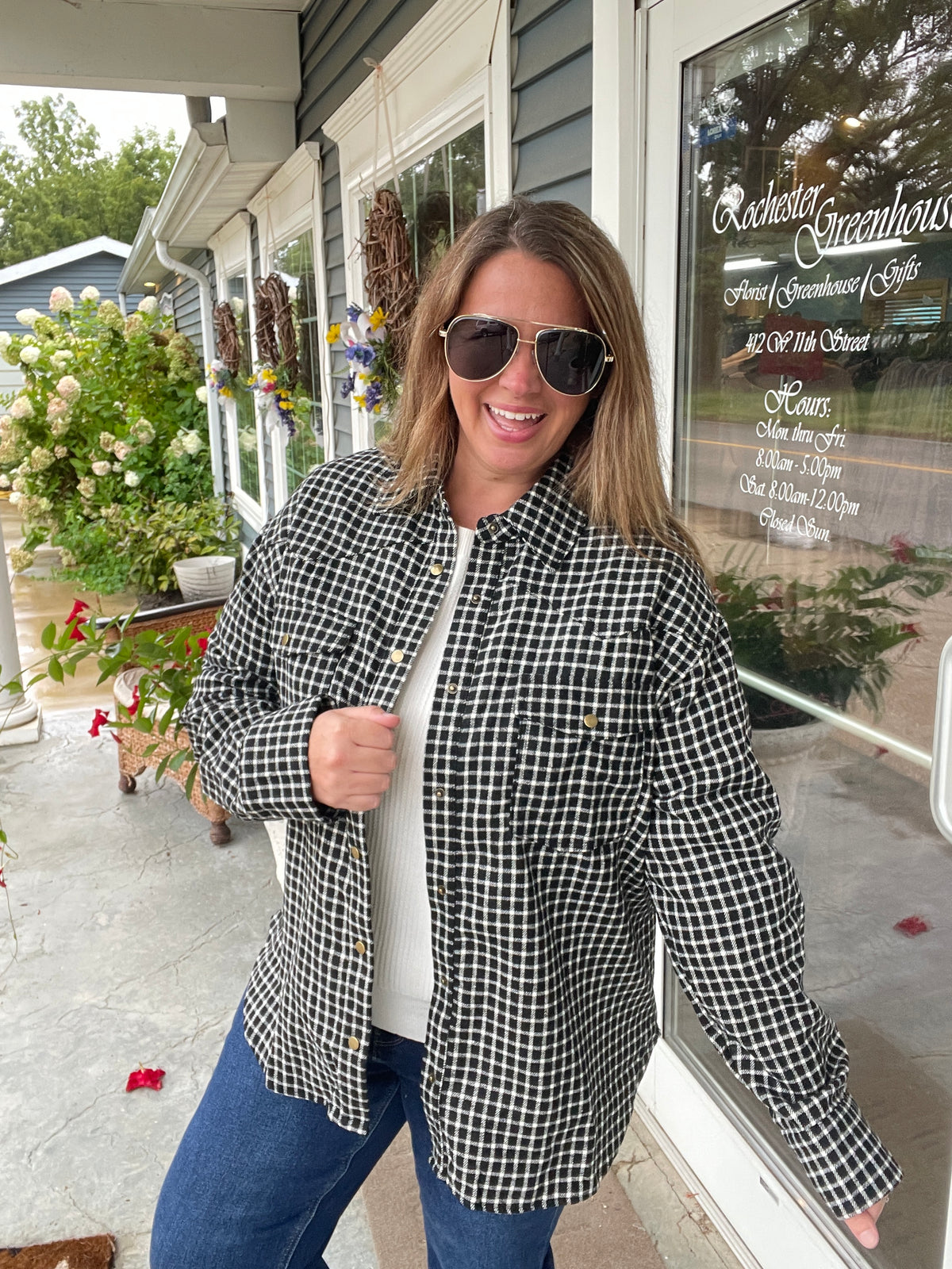 BLACK AND WHITE CHECK SNAP BUTTON FLANNEL