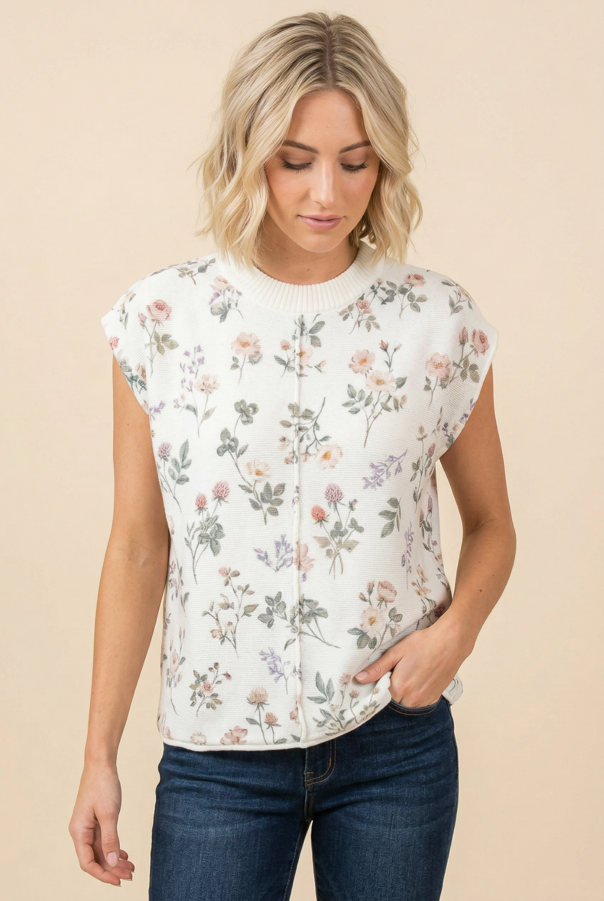 BOMBOM - TA2497 Floral Textured Sleeveless Knit Top: XL