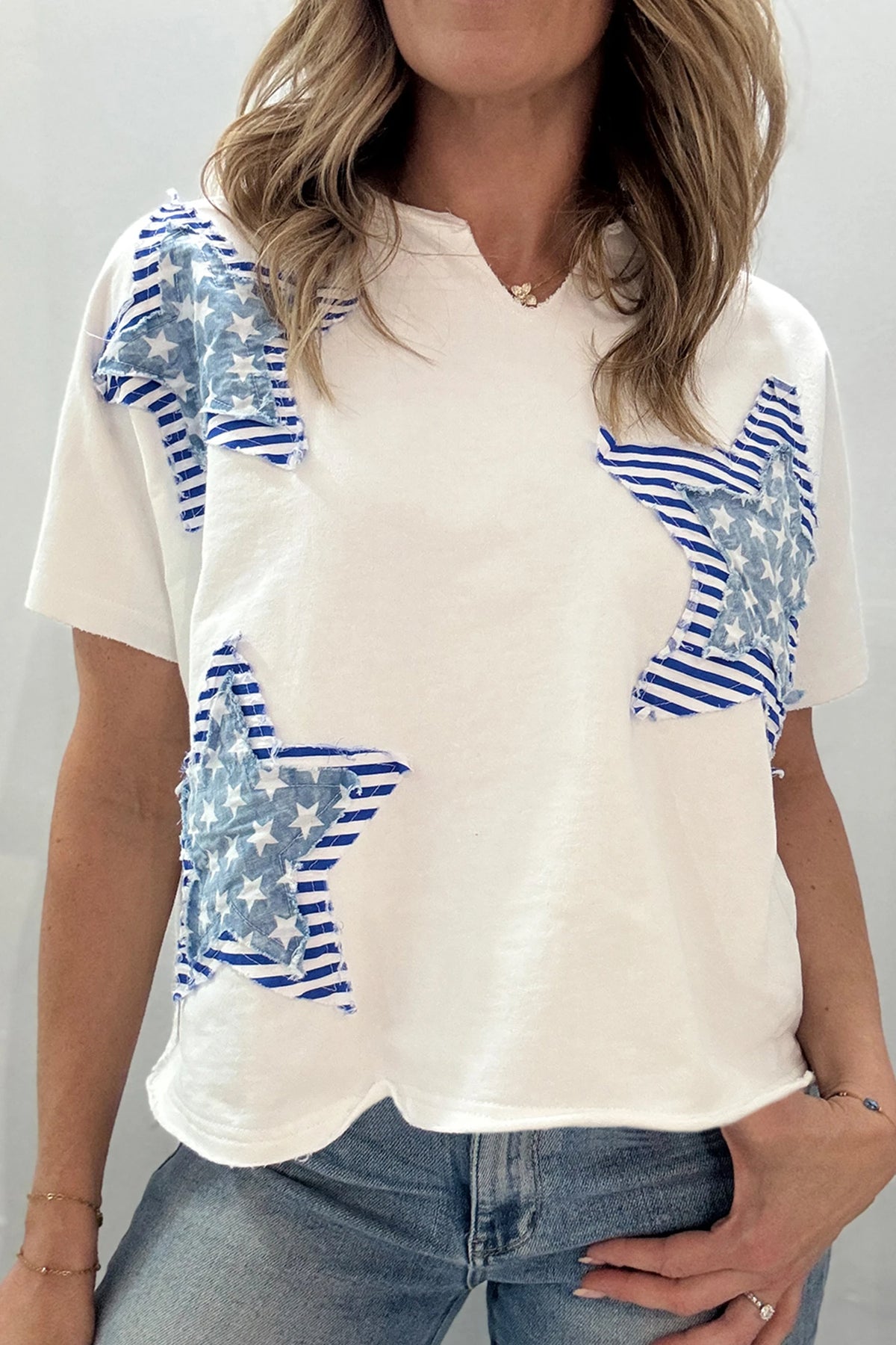 WHITE/STAR CONRAST KNIT TOP