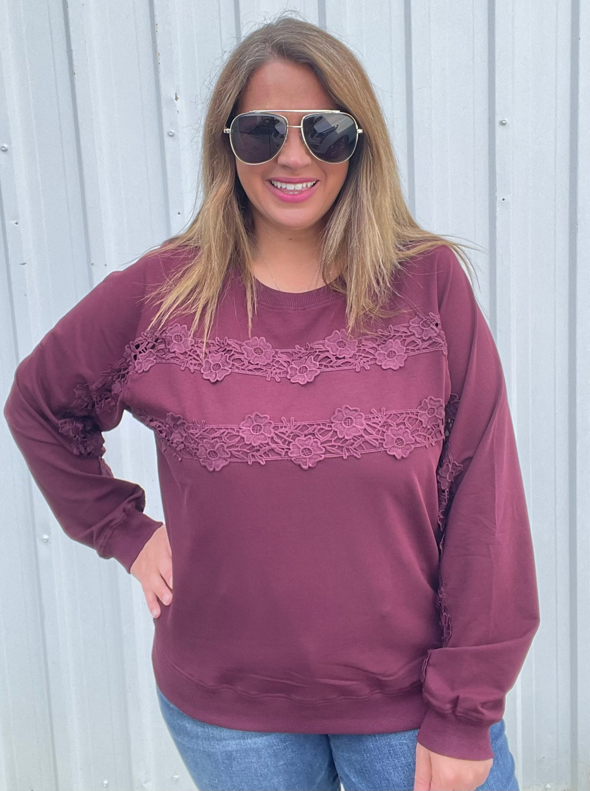 PLUM LACE TRIM PULLOVER